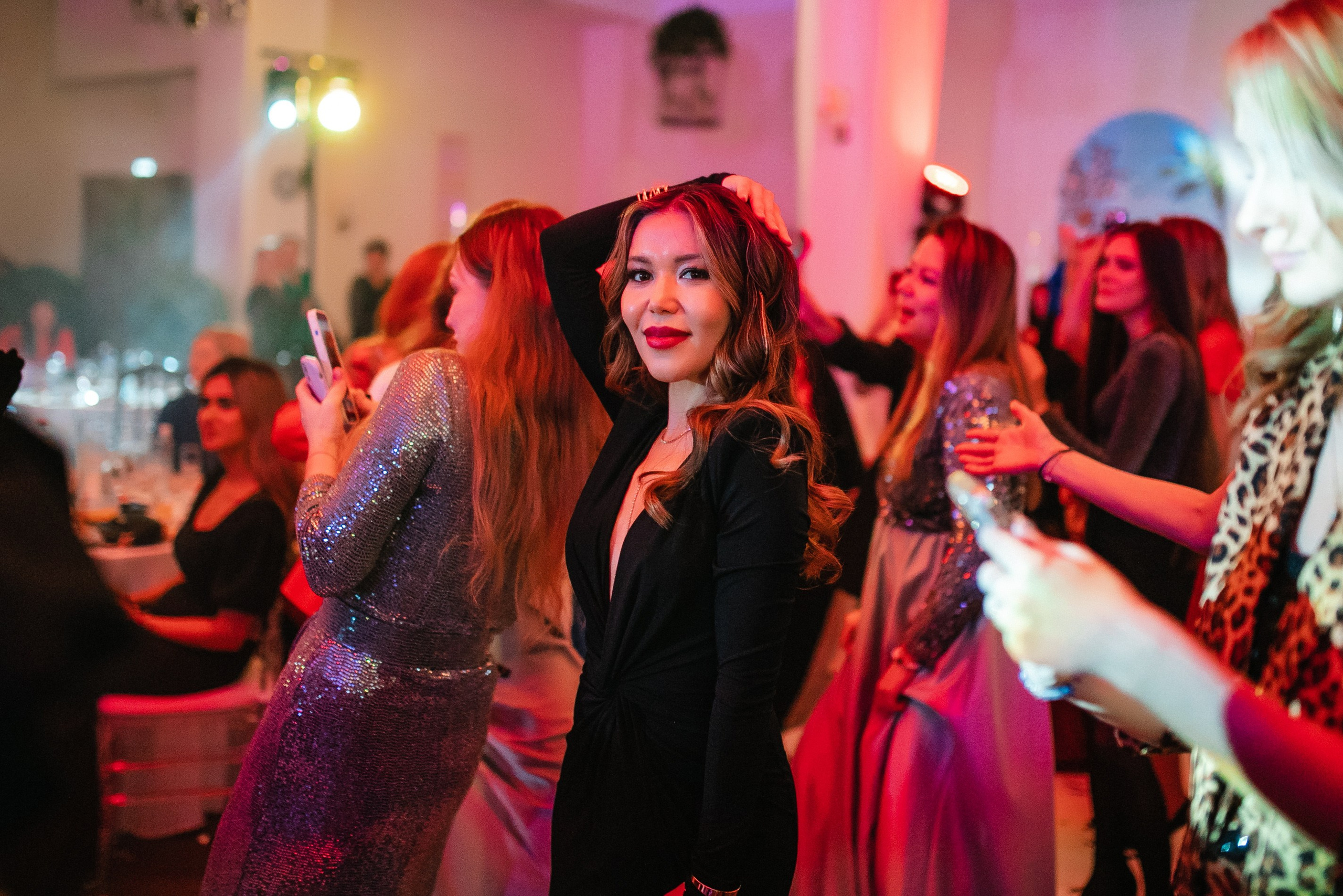 Дамский клуб. Новогодний корпоратив 2023. Роман Урумбаев фотограф Нижневартовск