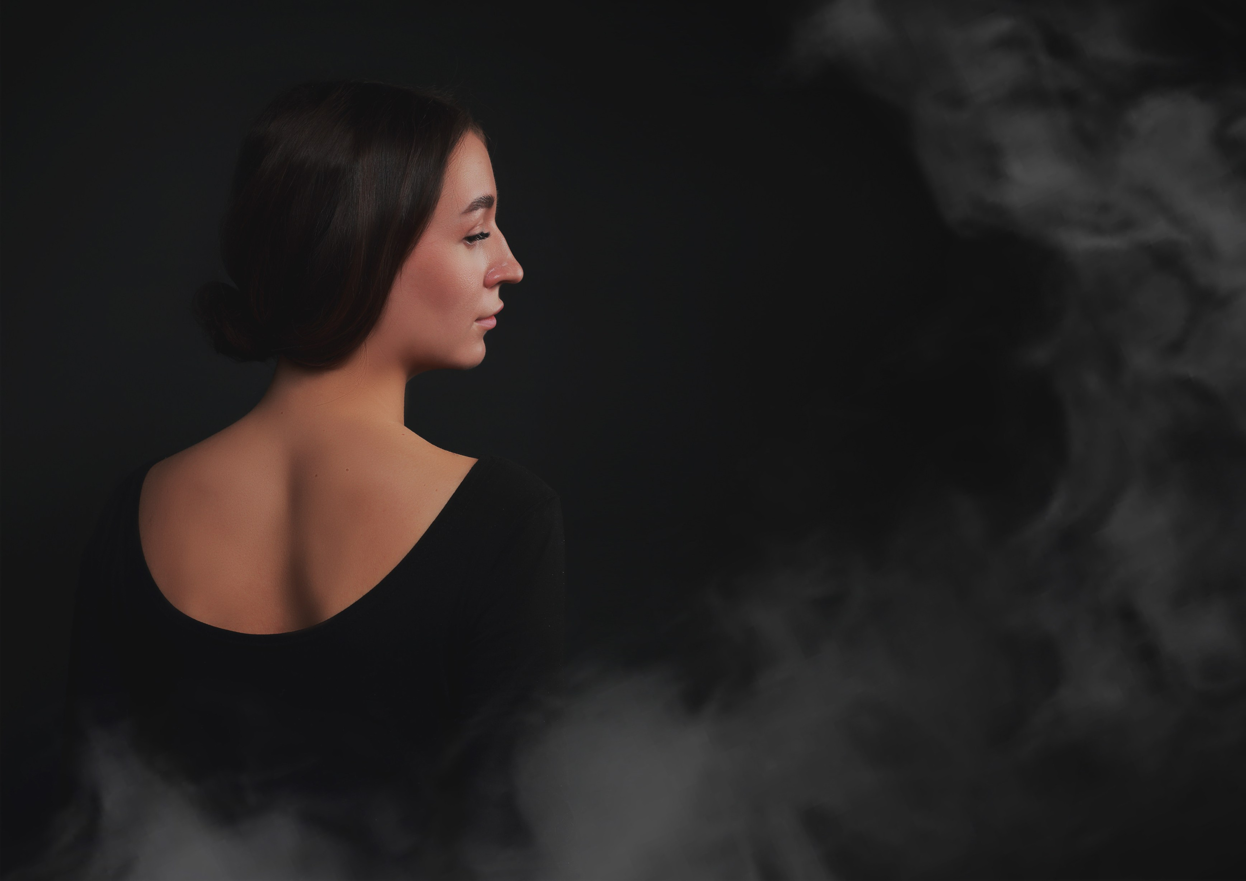 Портрет девушки со спины