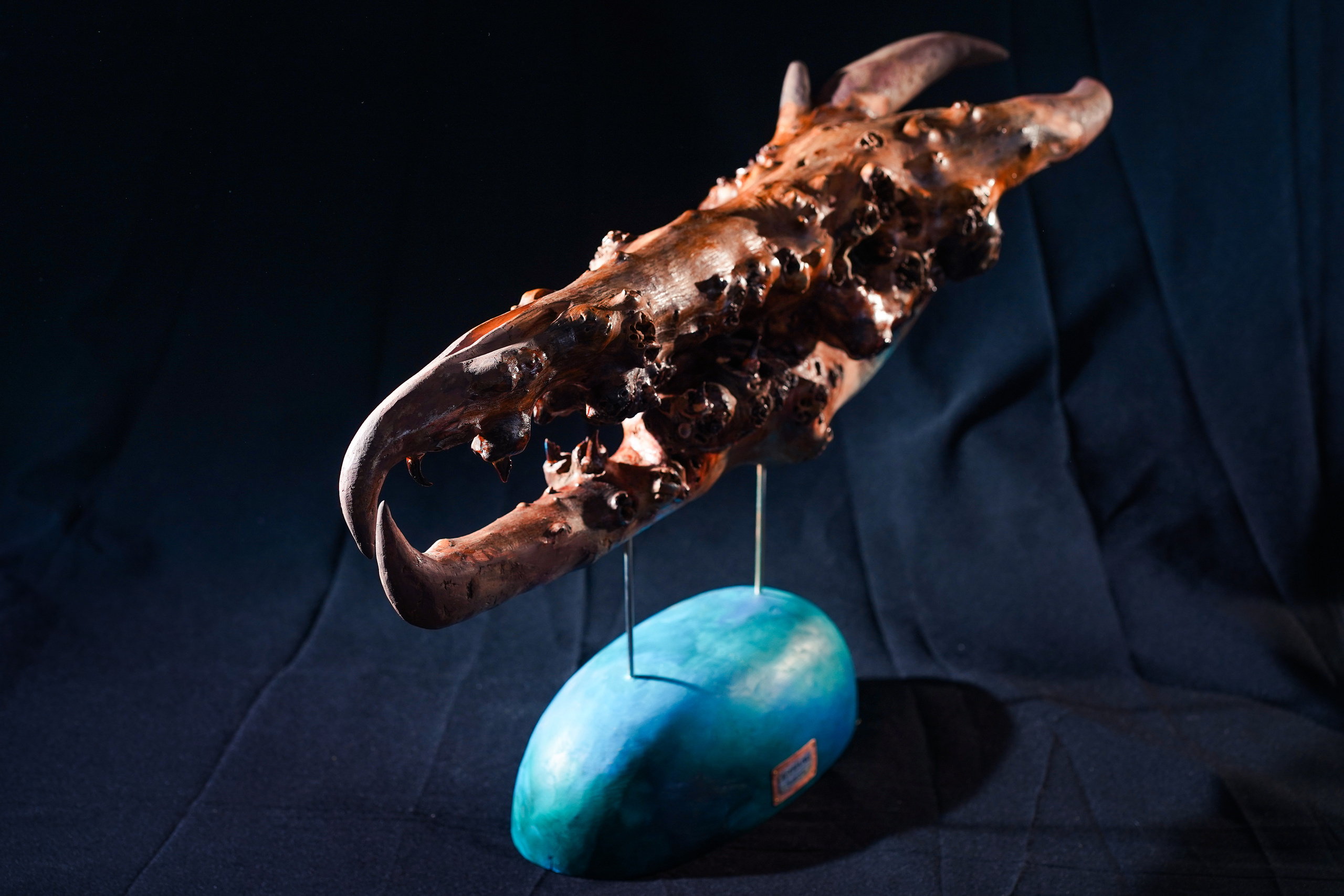 Ископаемый зверь. Скульптор в Екатеринбурге Лобанов Сергей