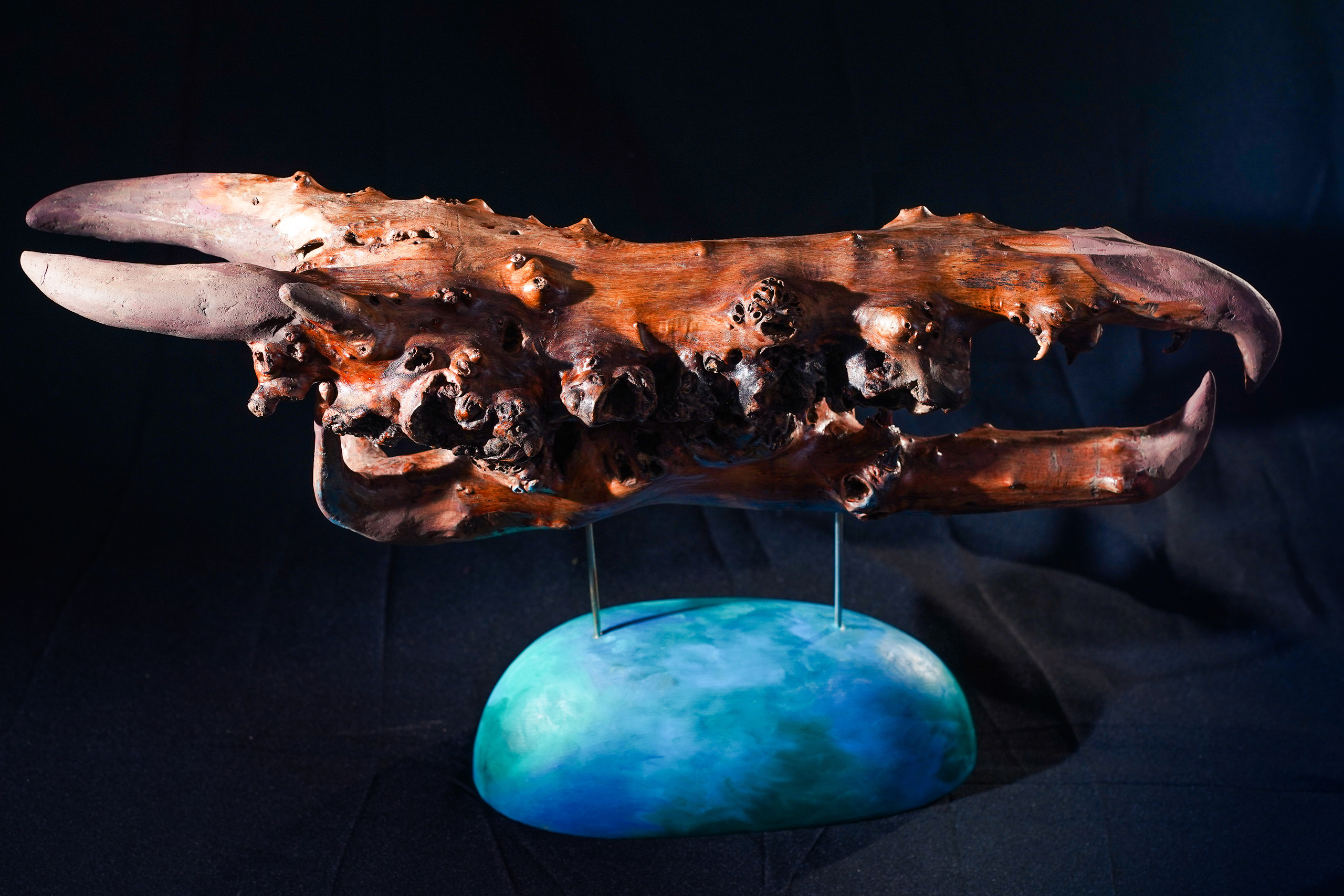 Ископаемый зверь. Скульптор в Екатеринбурге Лобанов Сергей