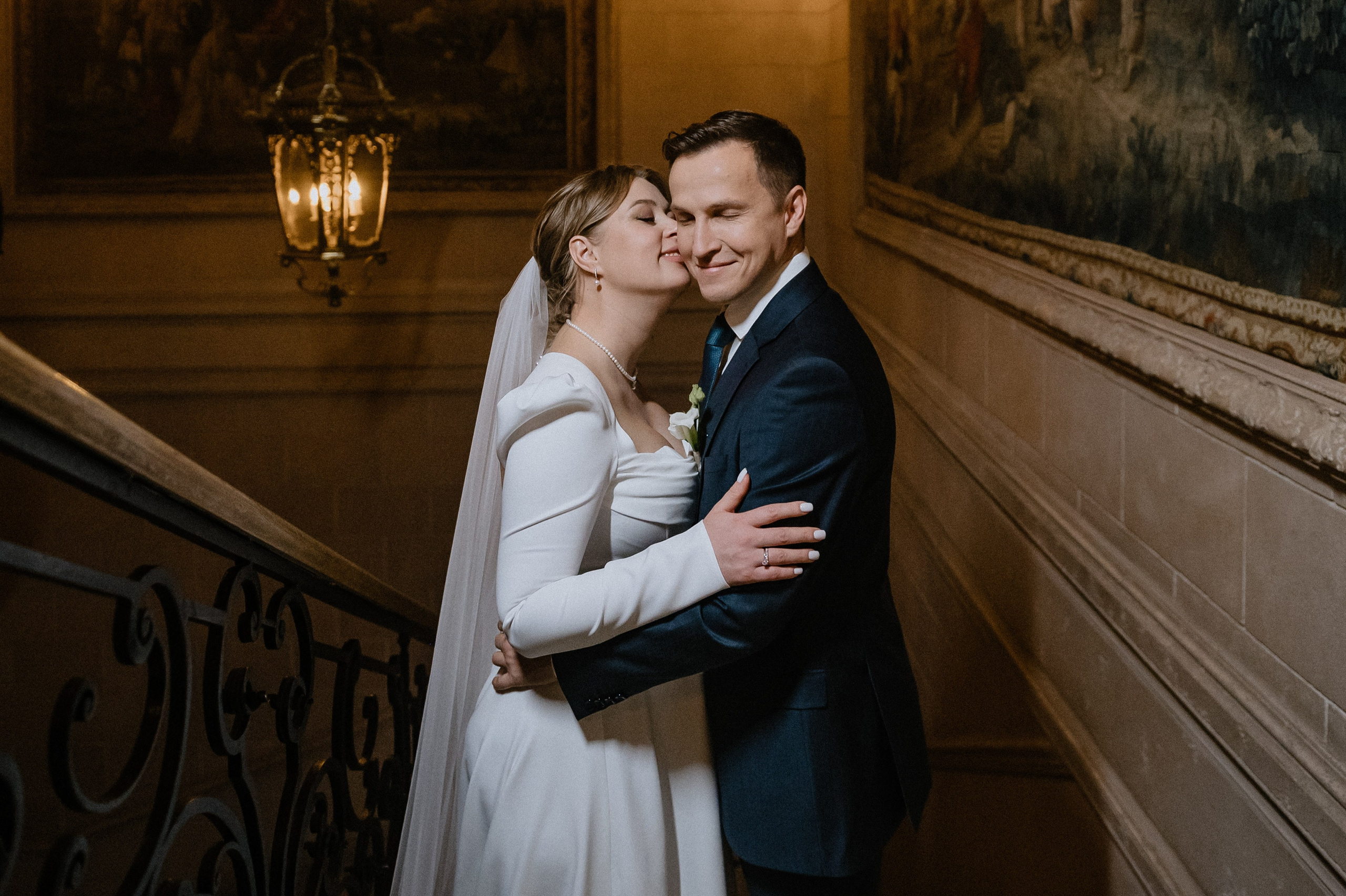 Свадебные сборы и фотосессия в отеле St. Regis. Свадебный фотограф Москва — Сергей и Татьяна