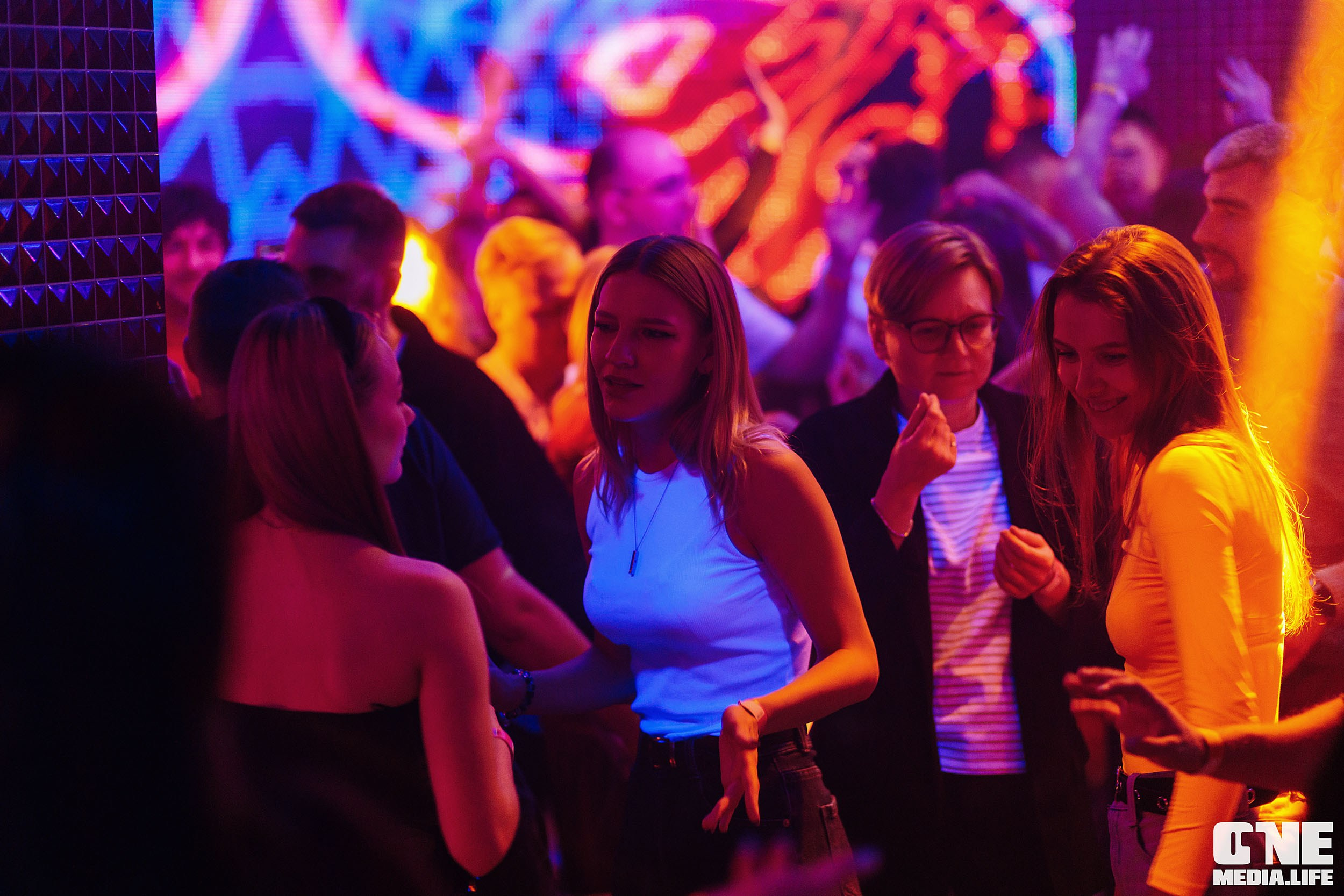 Фоторепортаж из РК Планета. One Media Life: фоторепортажи, фотоотчеты с мероприятий и заведений