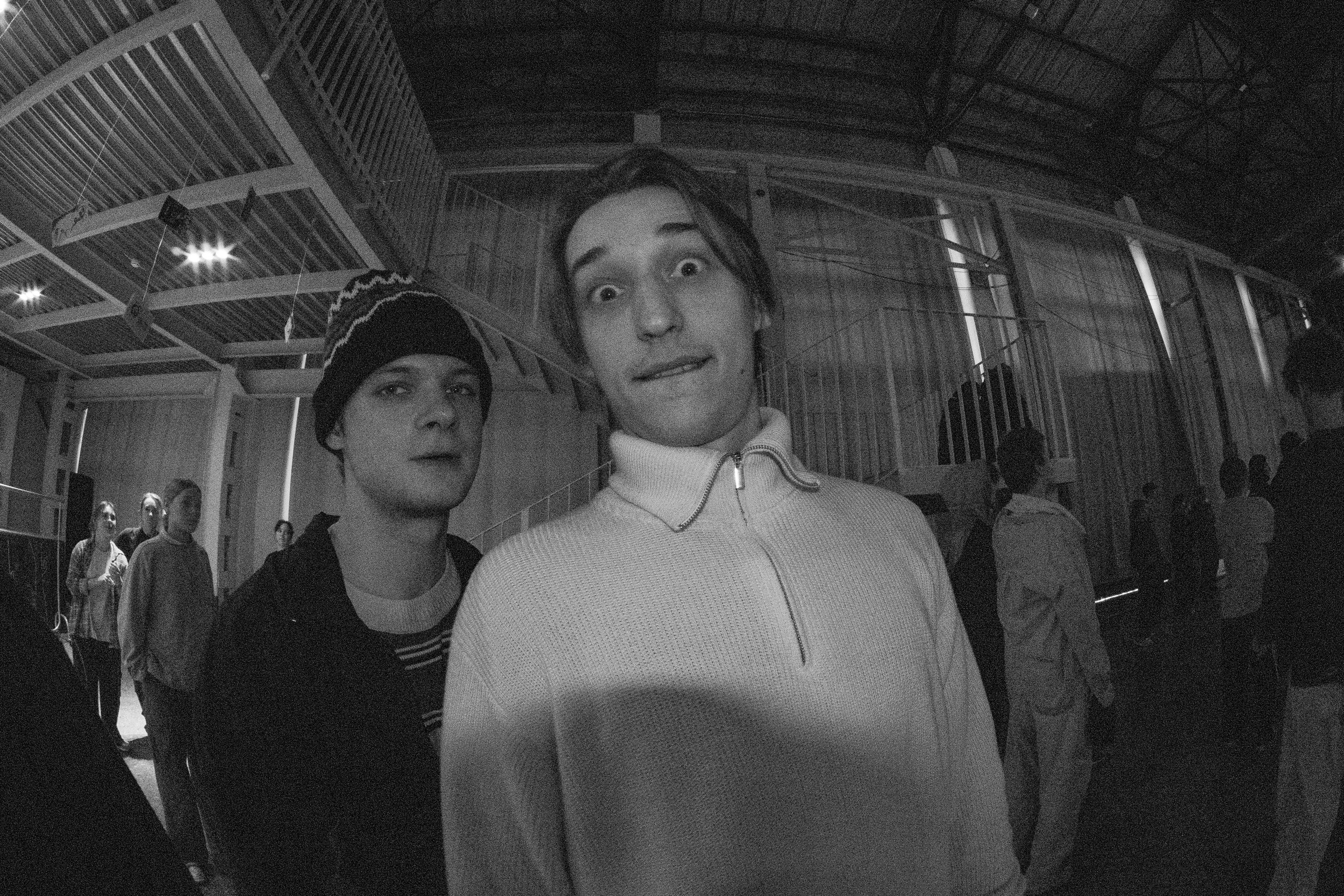 LORDS OF THE UNDERGROUND 27/10/25 (@youlovebu). Соня бу тебя сфоткала