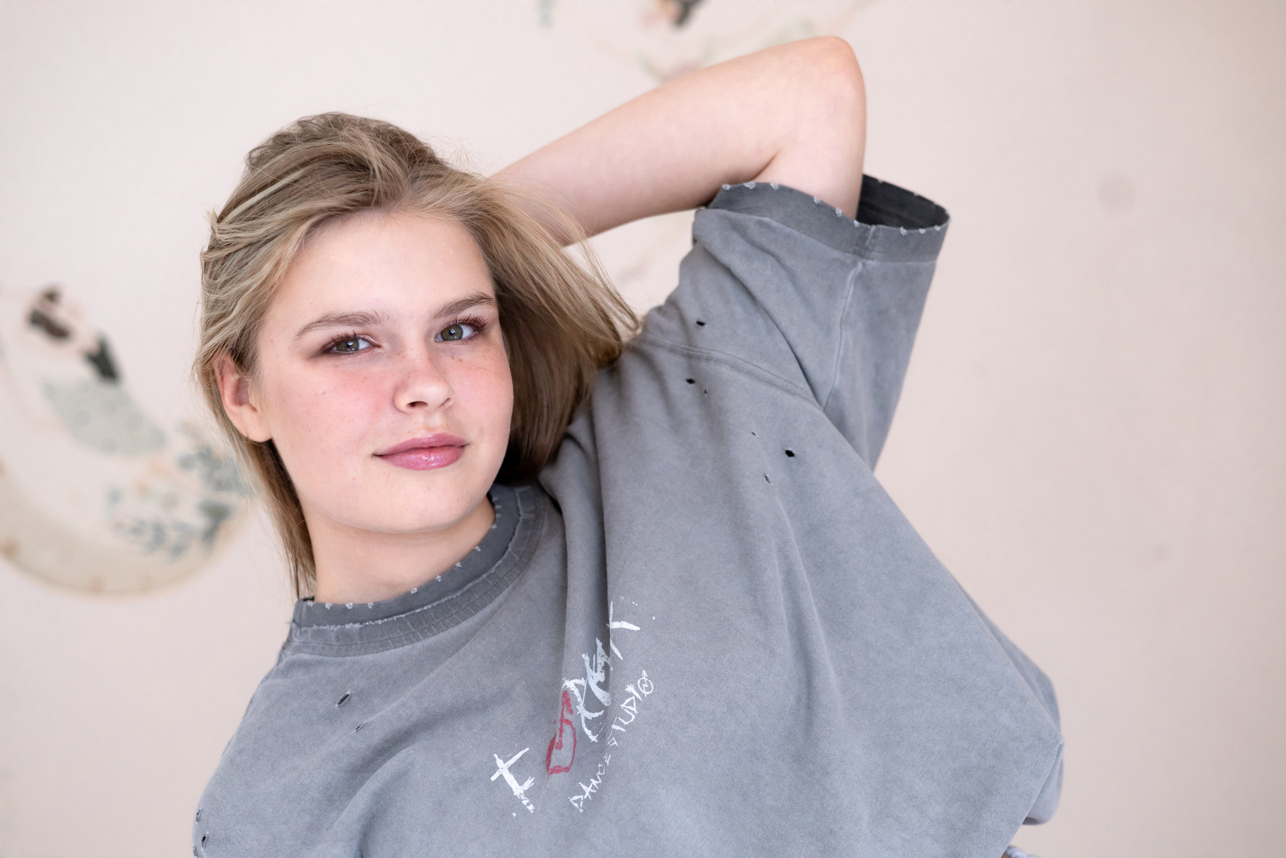 Урок макияжа для 15-летней Лизы. Школа для девочек во Владивостоке — Само Совершенство