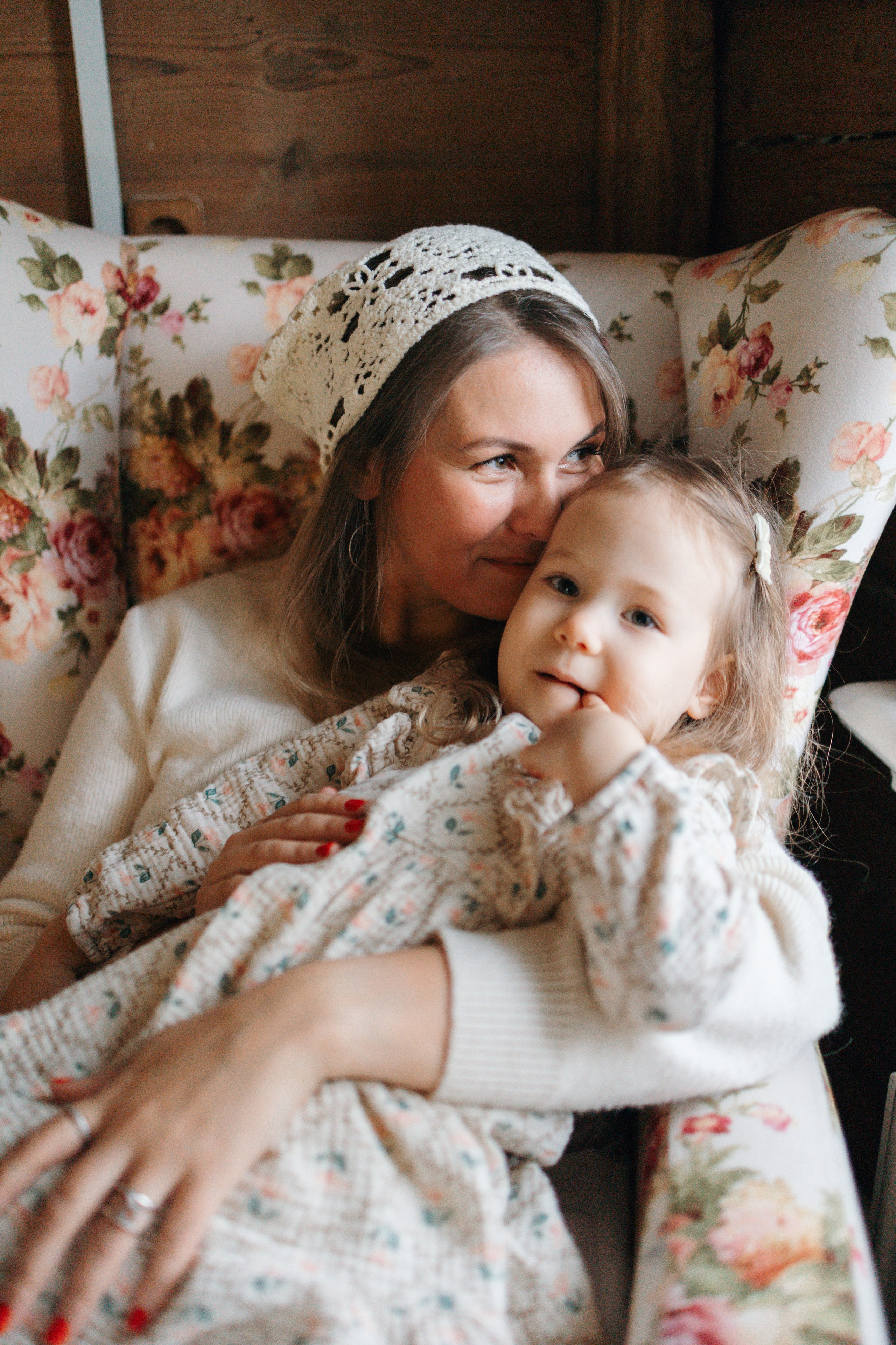 Осень в ладошках мамы. Ваш фотограф