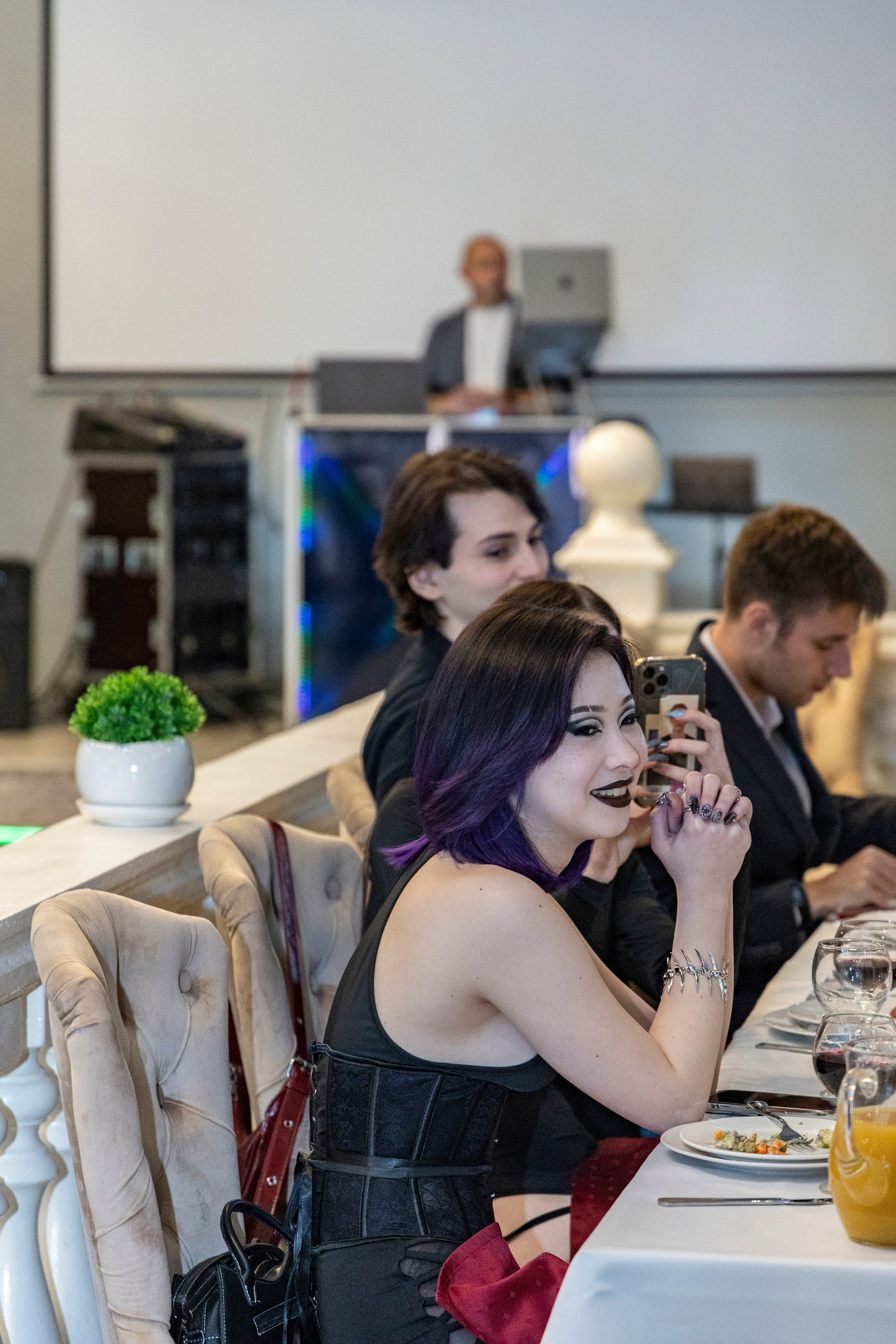 Свадебная фотосессия свадебный фотограф Татьяна Марсуверских свадебная фотопрогулка Москва Жуковский. Фотограф для маркетплейсов, фотоуслуги в Жуковском Татьяна Марсуверских