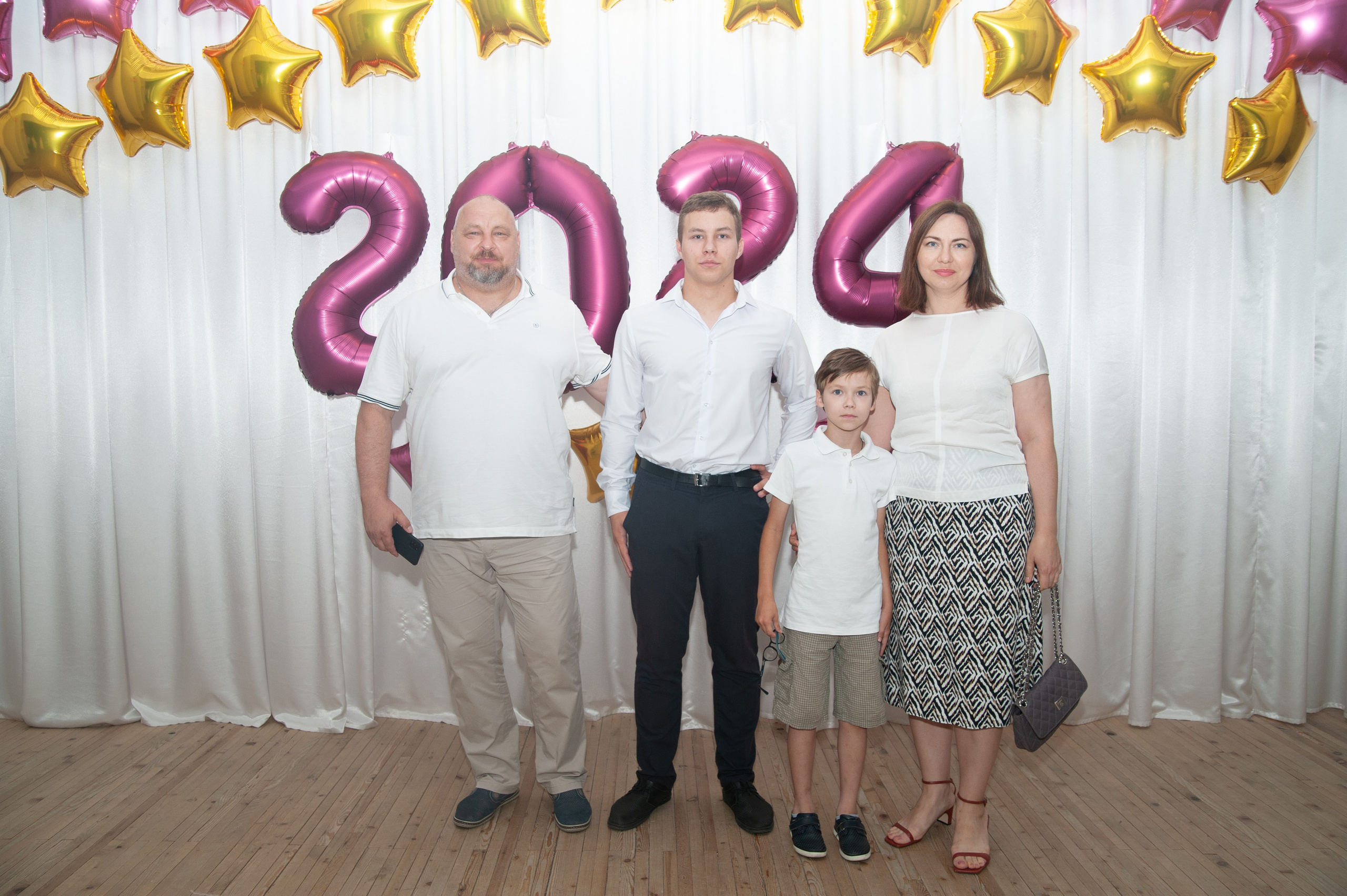 Выпускной МАОУ СОШ № 17 им. Эдуарда Есаяна. Свадебный и семейный фотограф Денис Лукьянов в Краснодаре, Краснодарском крае и Республике Крым