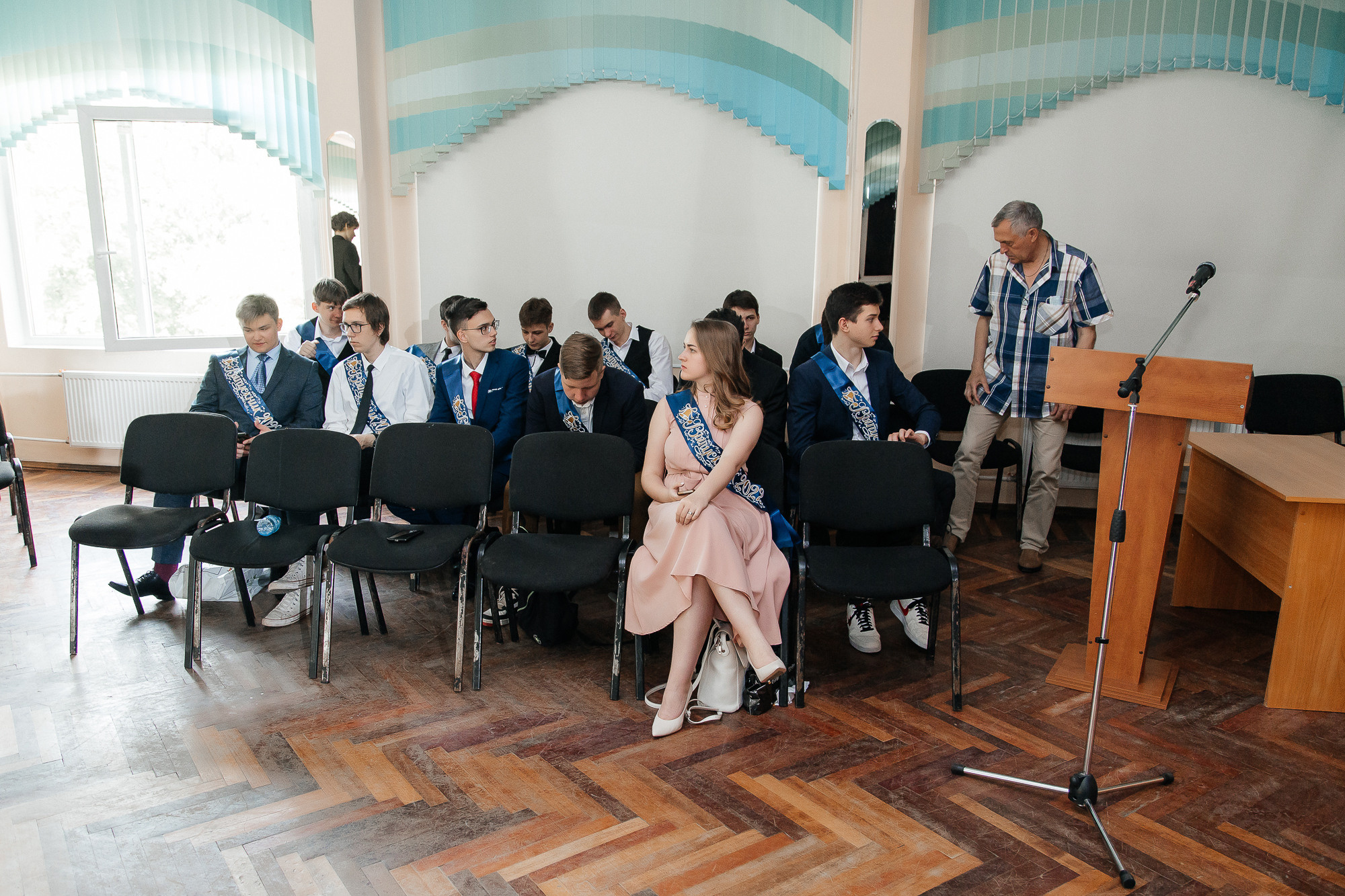 101 лицей — Вручение аттестатов (23 июня 2022). Свадебный и семейный фотограф Крамар Наталья