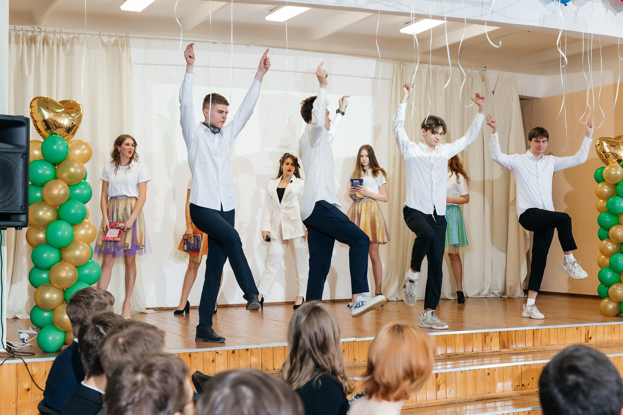 101 лицей — Последний звонок (25 мая 2022). Свадебный и семейный фотограф Крамар Наталья