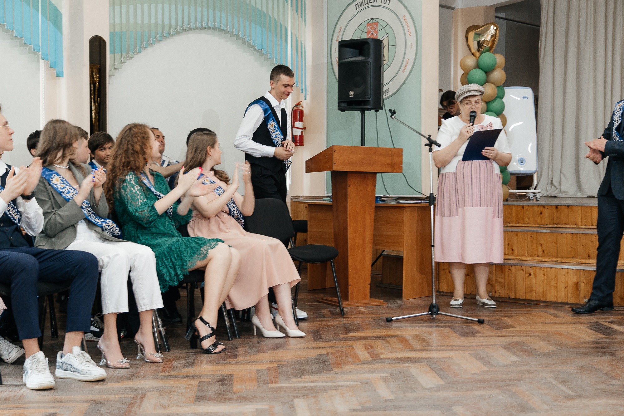 101 лицей — Вручение аттестатов (23 июня 2022). Свадебный и семейный фотограф Крамар Наталья