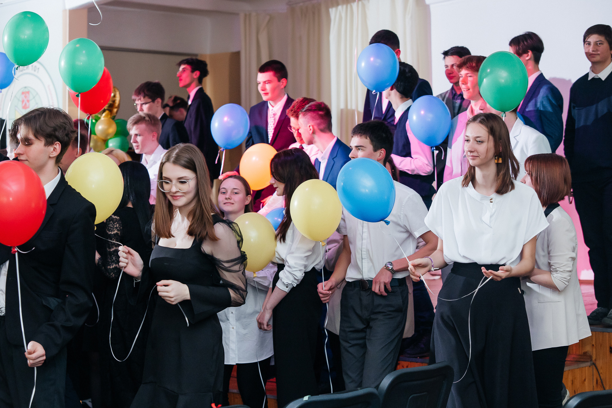 101 лицей — Последний звонок (25 мая 2022). Свадебный и семейный фотограф Крамар Наталья