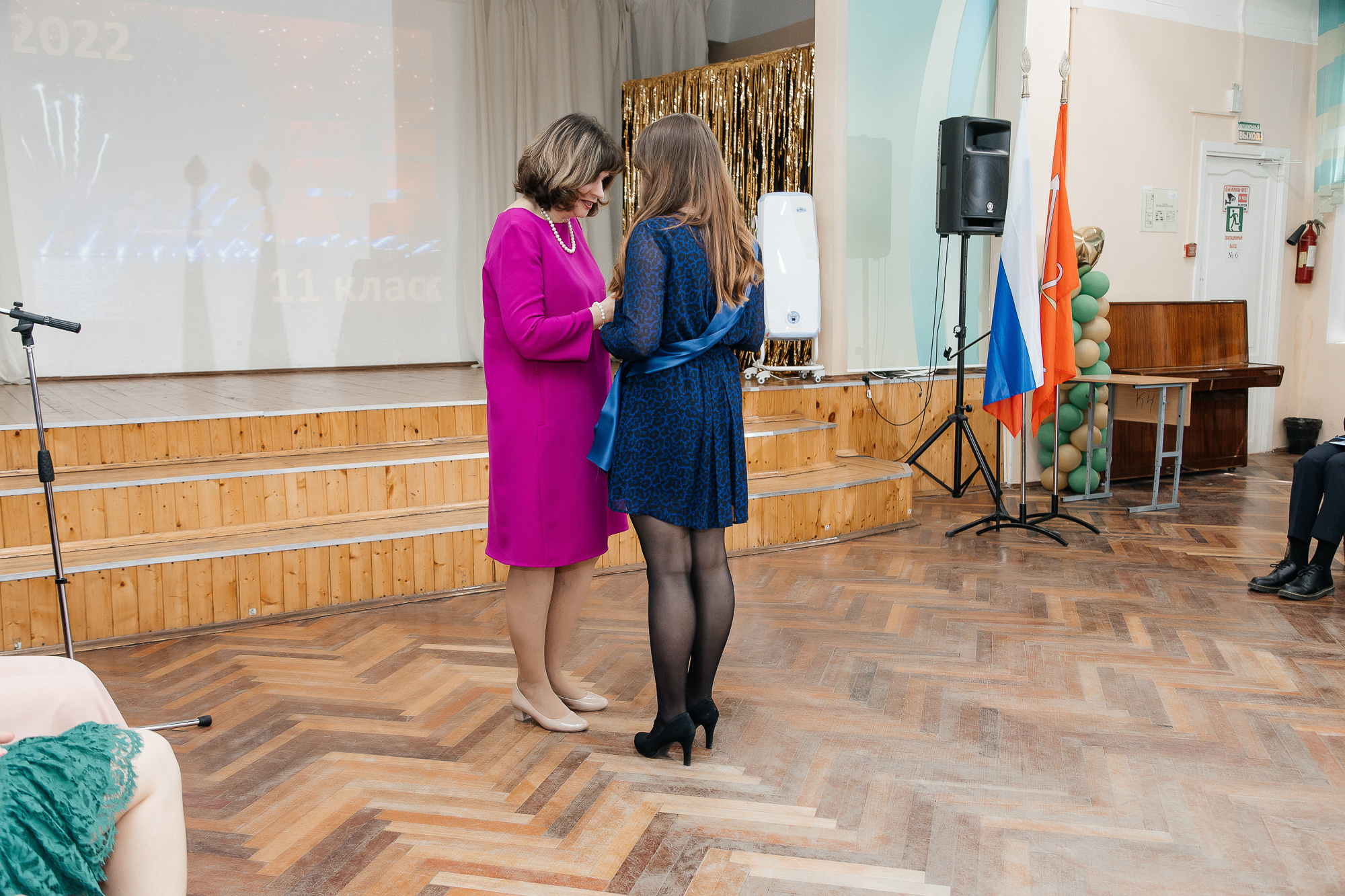 101 лицей — Вручение аттестатов (23 июня 2022). Свадебный и семейный фотограф Крамар Наталья