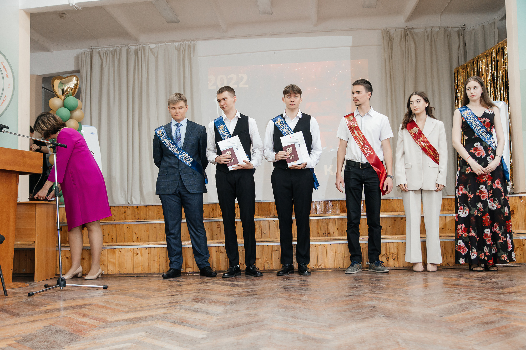 101 лицей — Вручение аттестатов (23 июня 2022). Свадебный и семейный фотограф Крамар Наталья