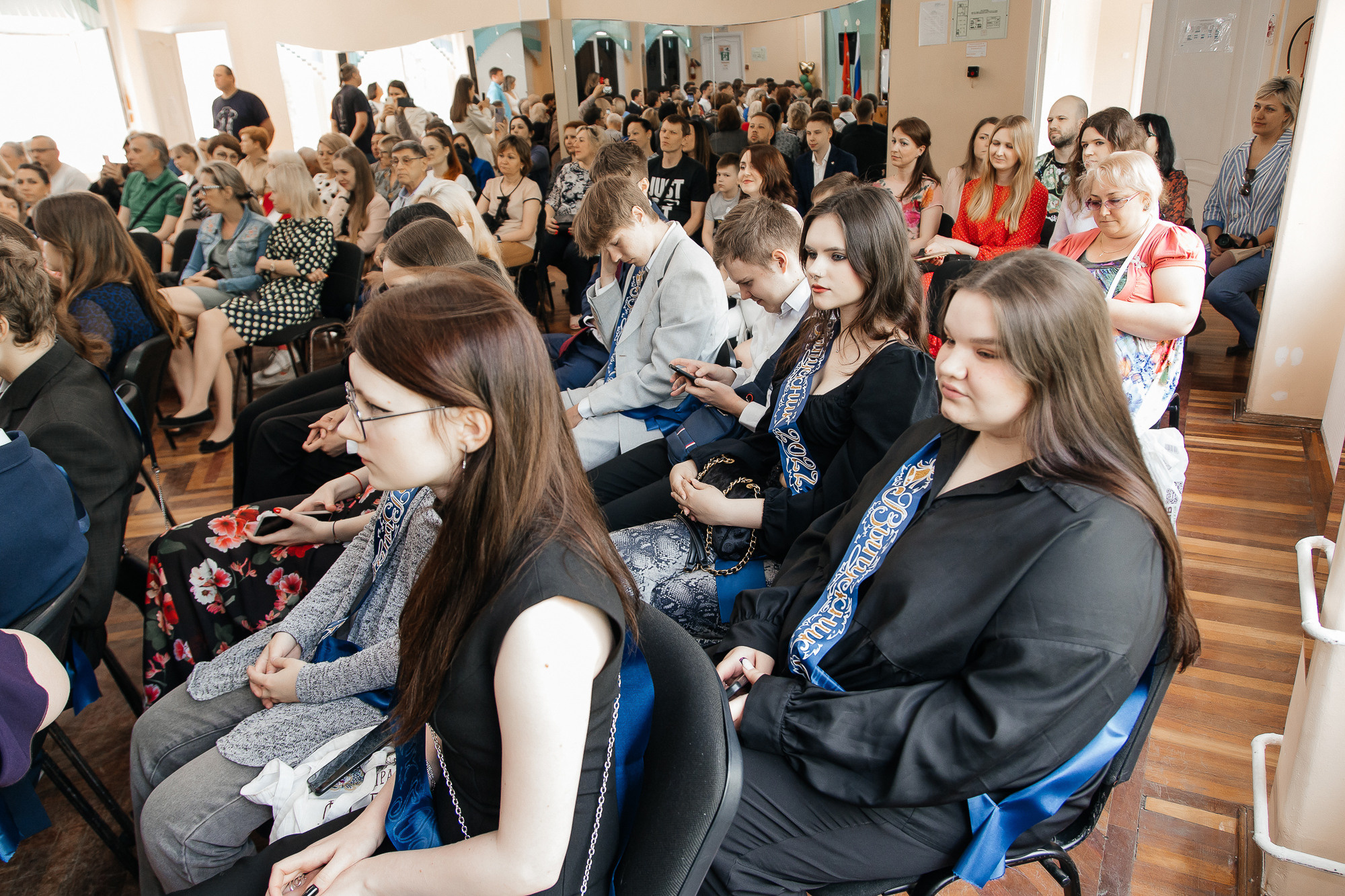 101 лицей — Вручение аттестатов (23 июня 2022). Свадебный и семейный фотограф Крамар Наталья