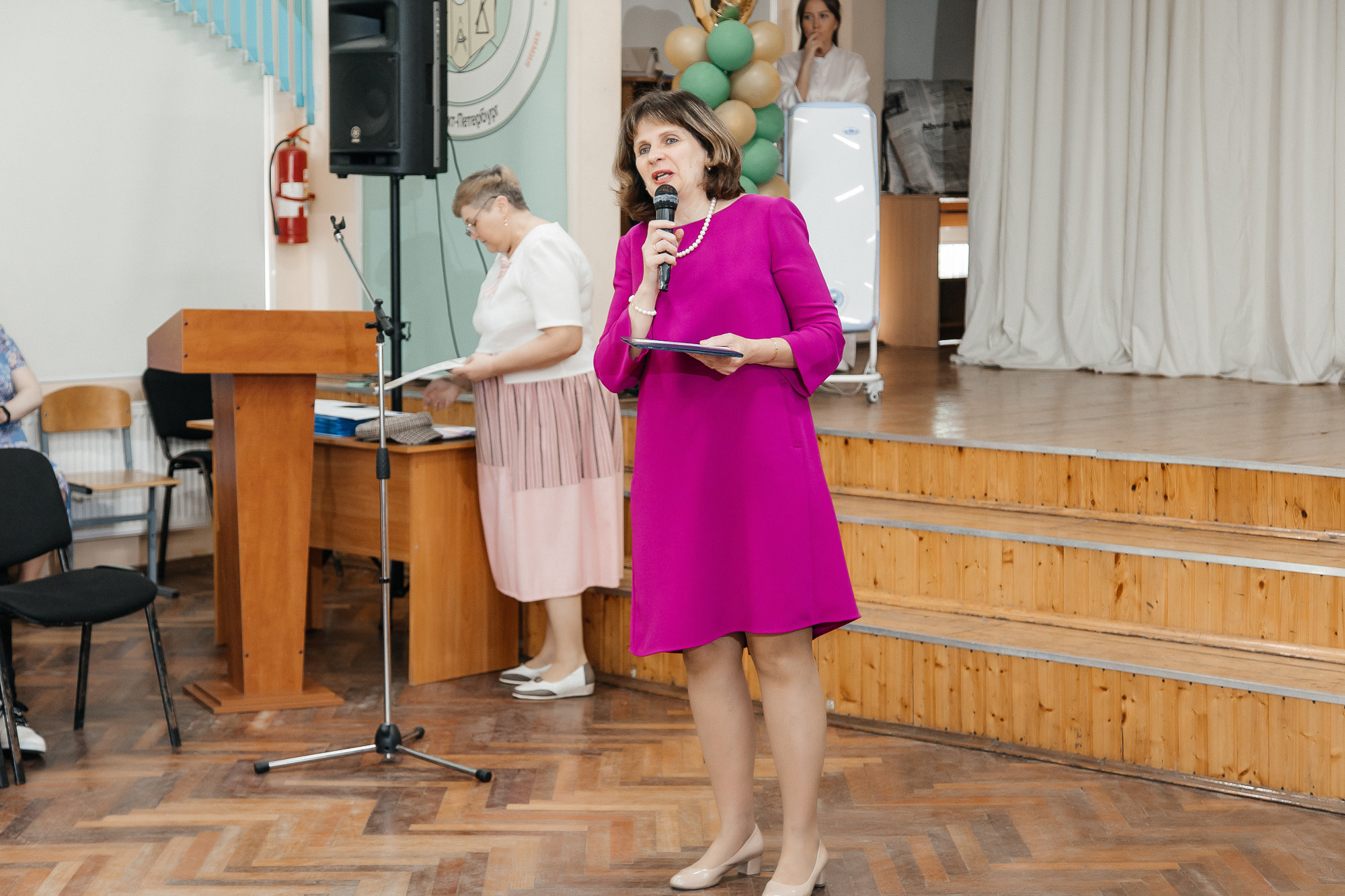 101 лицей — Вручение аттестатов (23 июня 2022). Свадебный и семейный фотограф Крамар Наталья