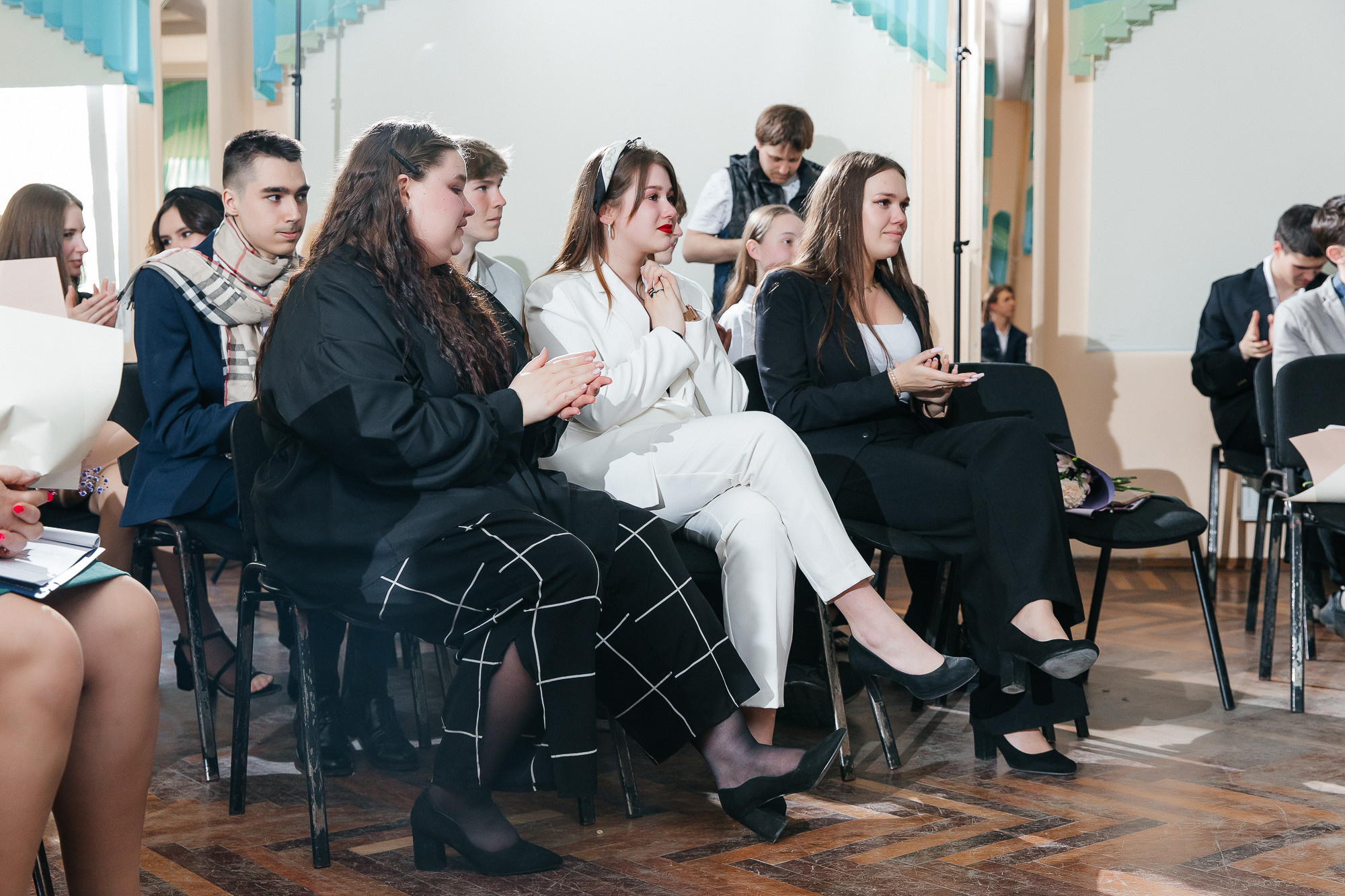 101 лицей — Последний звонок (25 мая 2022). Свадебный и семейный фотограф Крамар Наталья