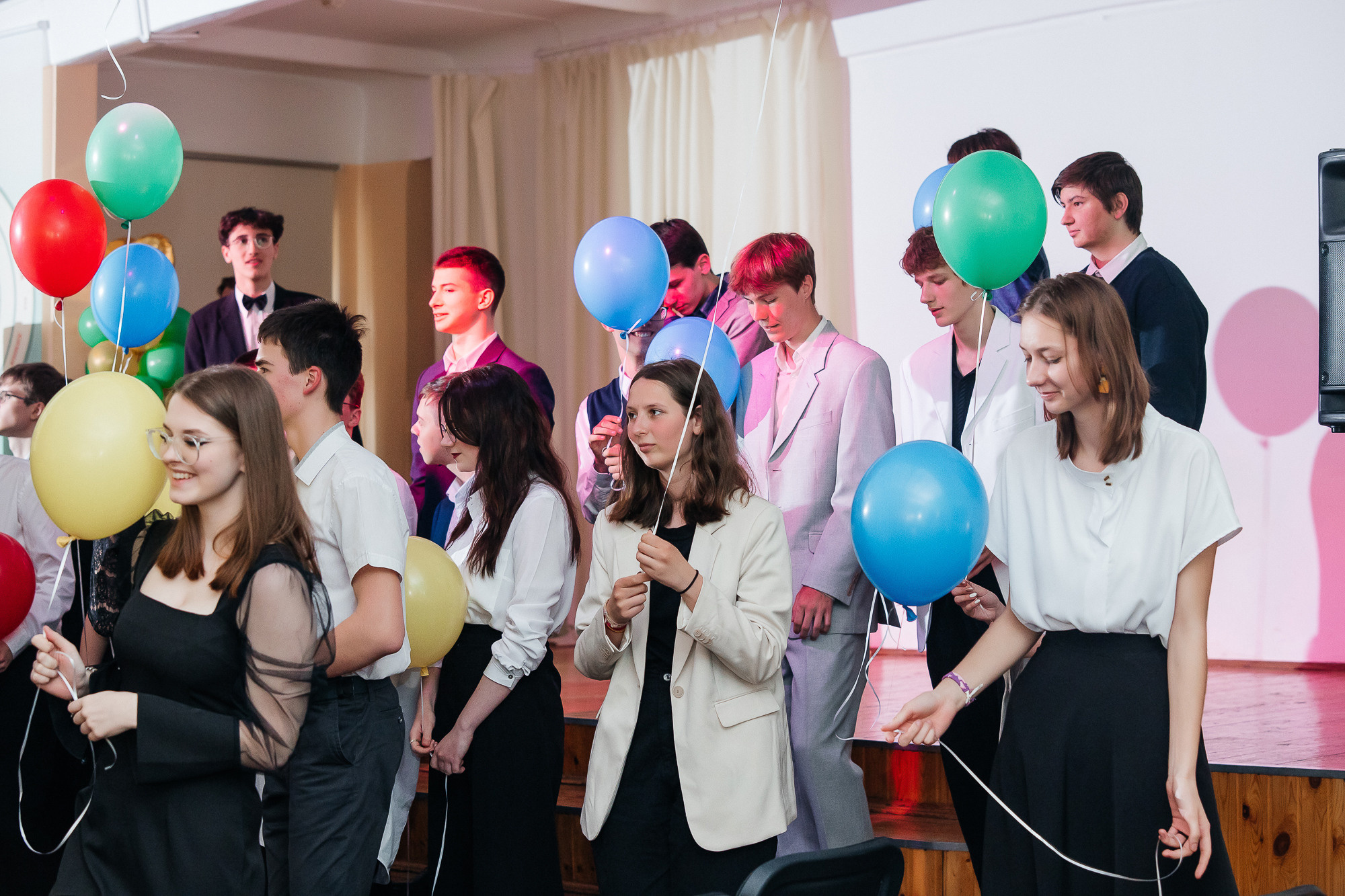 101 лицей — Последний звонок (25 мая 2022). Свадебный и семейный фотограф Крамар Наталья
