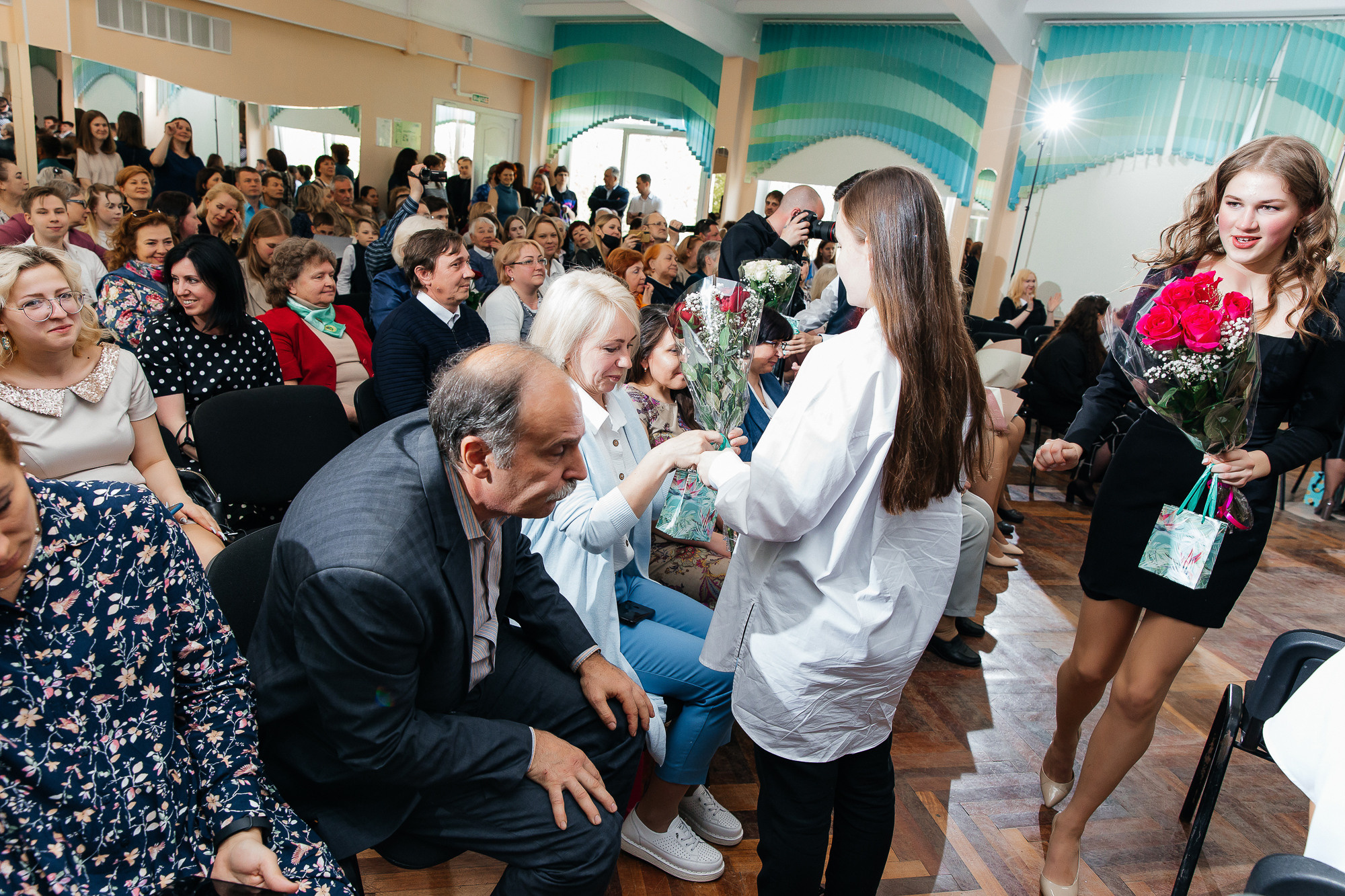 101 лицей — Последний звонок (25 мая 2022). Свадебный и семейный фотограф Крамар Наталья
