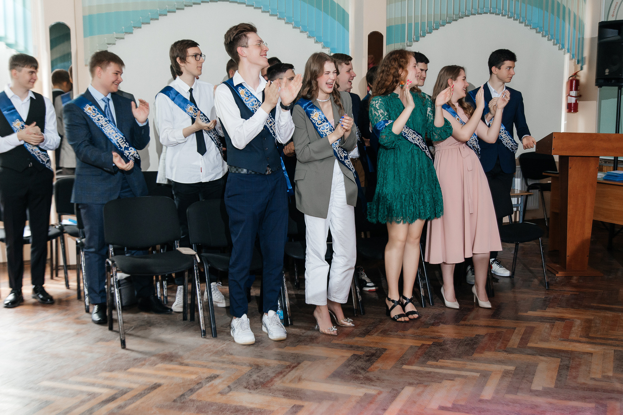 101 лицей — Вручение аттестатов (23 июня 2022). Свадебный и семейный фотограф Крамар Наталья