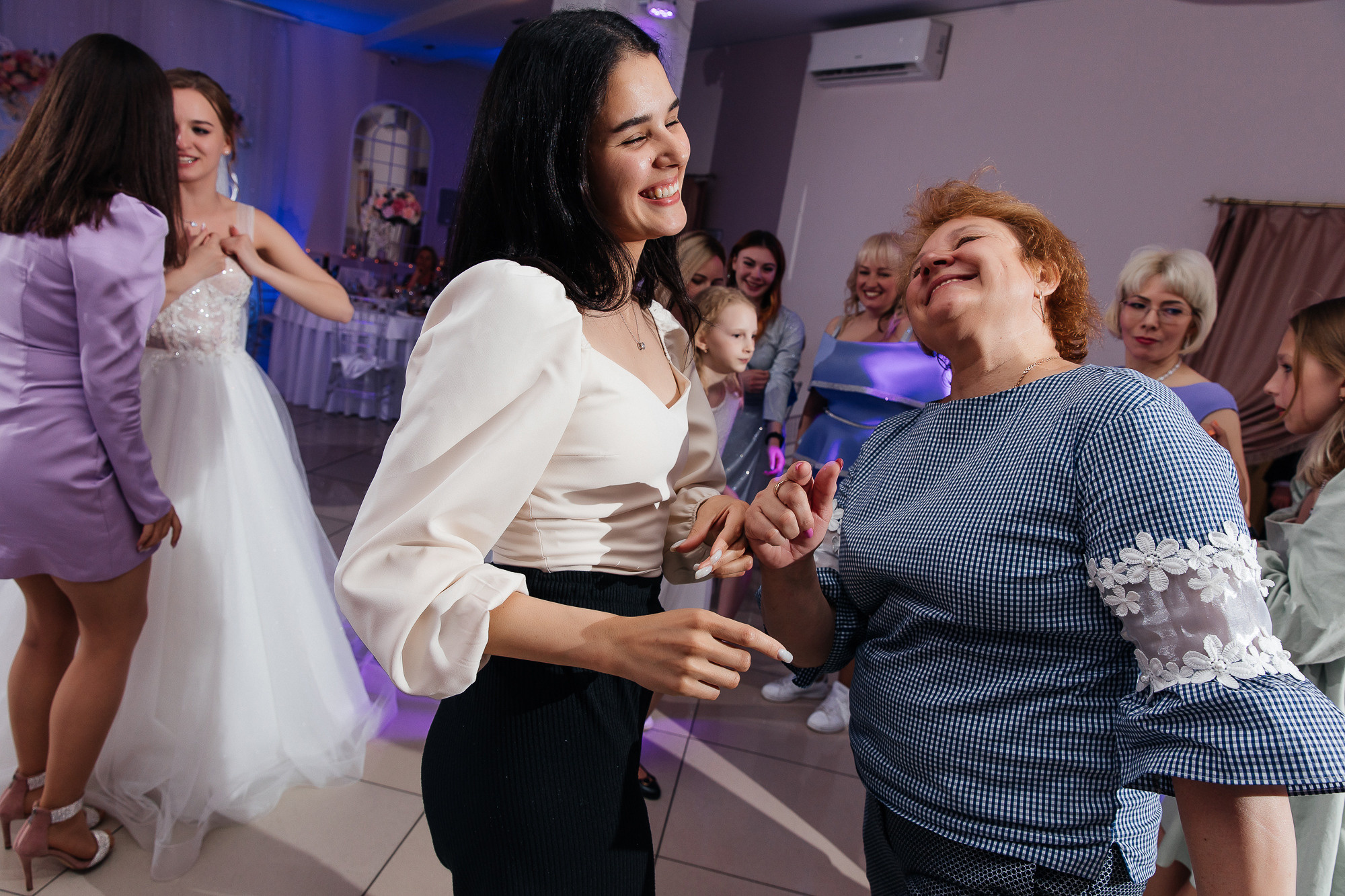 Анастасия и Кирилл (2 июня 2022). Свадебный и семейный фотограф Крамар Наталья