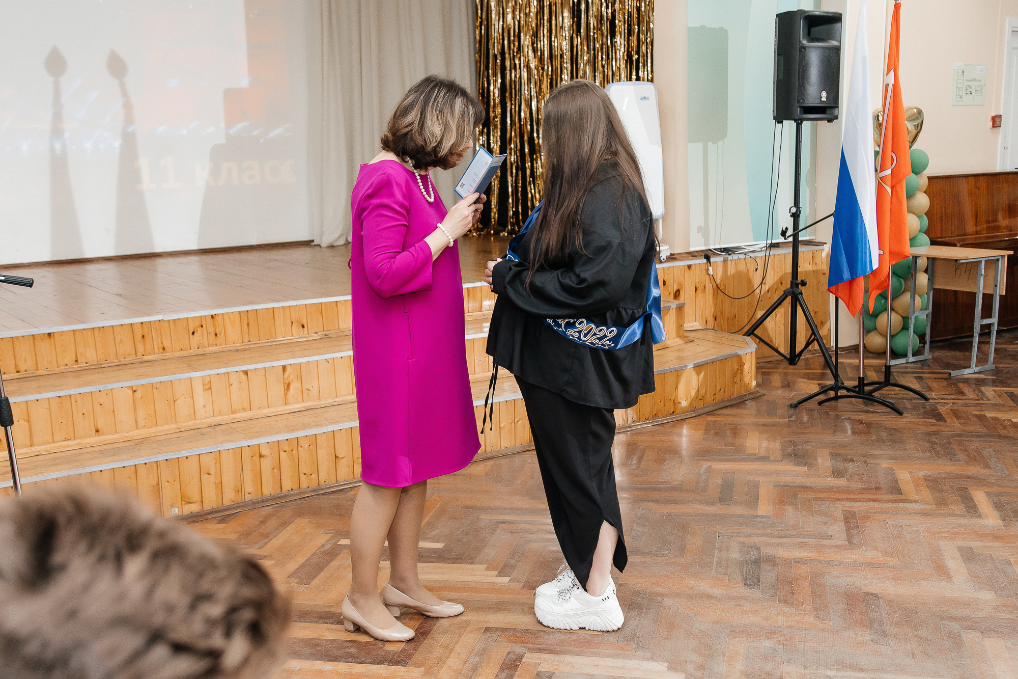 101 лицей — Вручение аттестатов (23 июня 2022). Свадебный и семейный фотограф Крамар Наталья