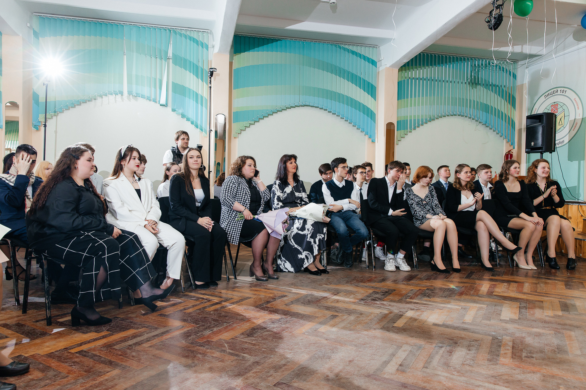 101 лицей — Последний звонок (25 мая 2022). Свадебный и семейный фотограф Крамар Наталья