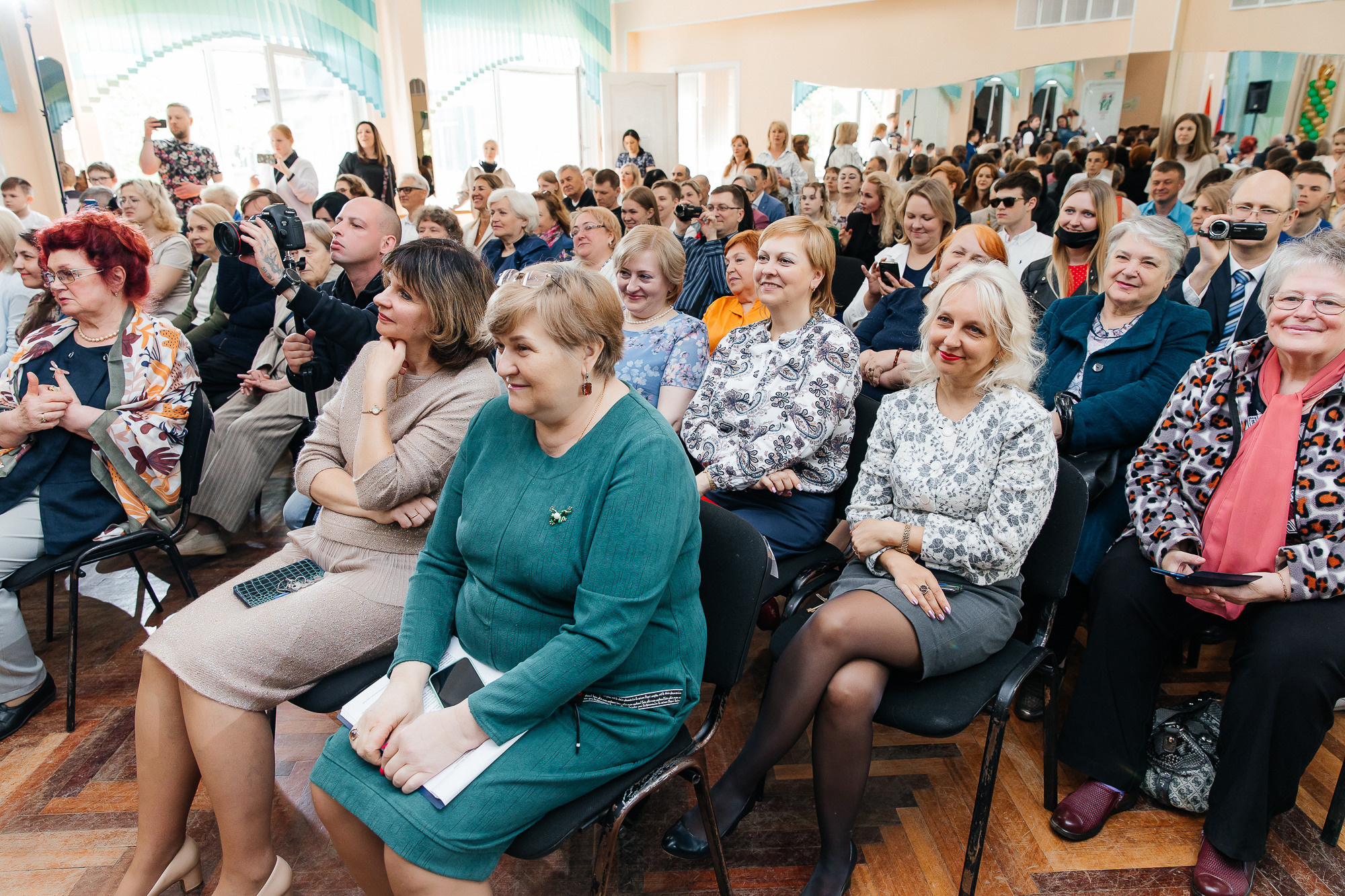 101 лицей — Последний звонок (25 мая 2022). Свадебный и семейный фотограф Крамар Наталья