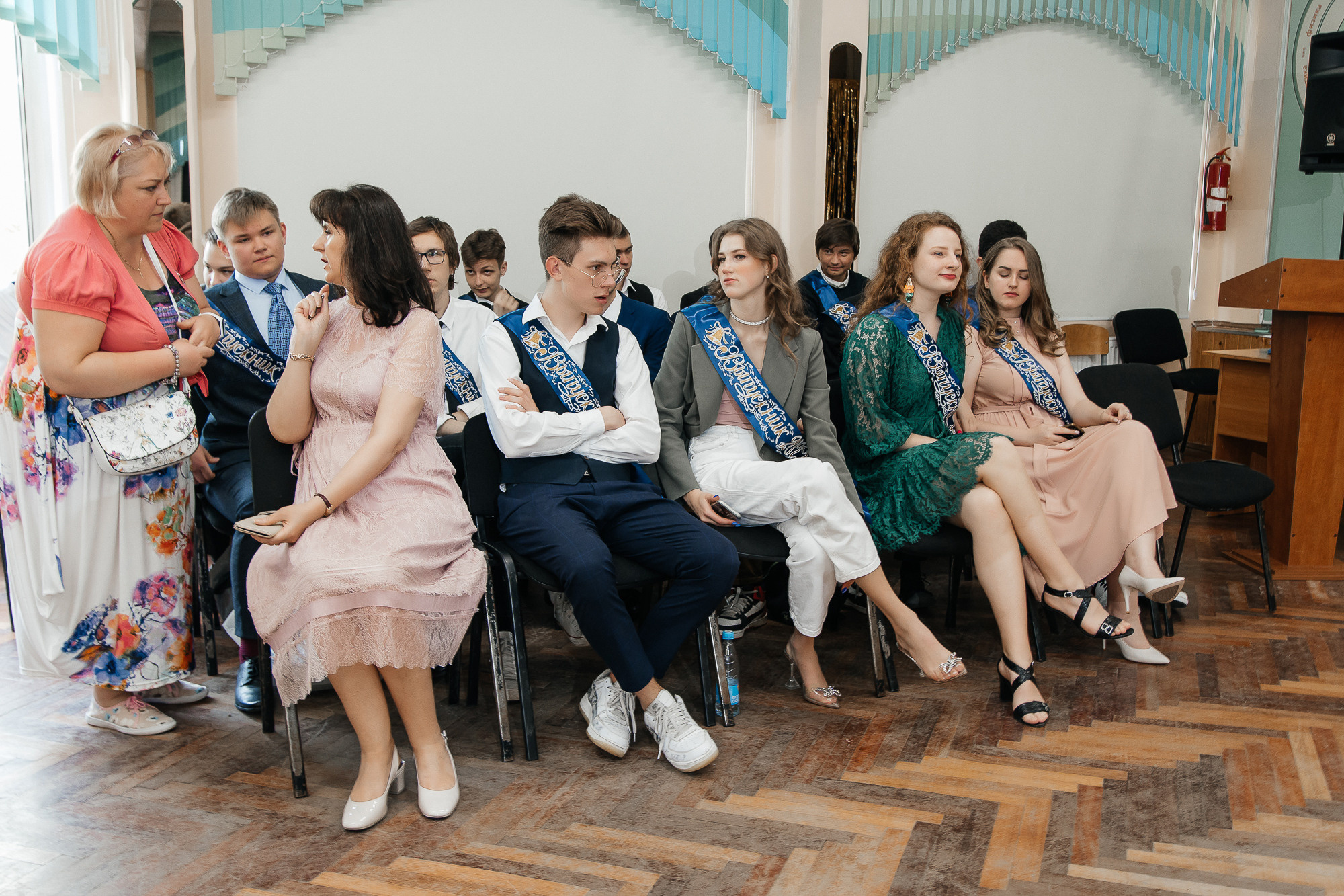 101 лицей — Вручение аттестатов (23 июня 2022). Свадебный и семейный фотограф Крамар Наталья