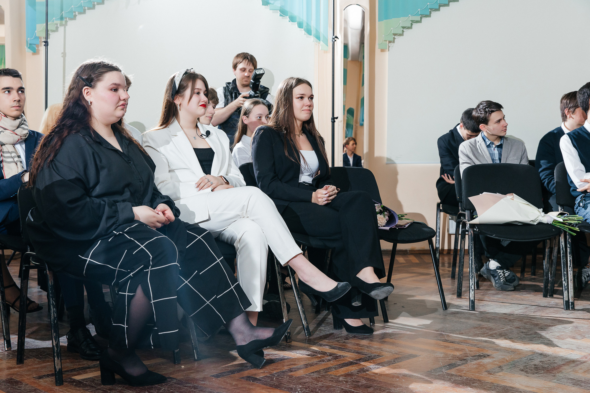 101 лицей — Последний звонок (25 мая 2022). Свадебный и семейный фотограф Крамар Наталья