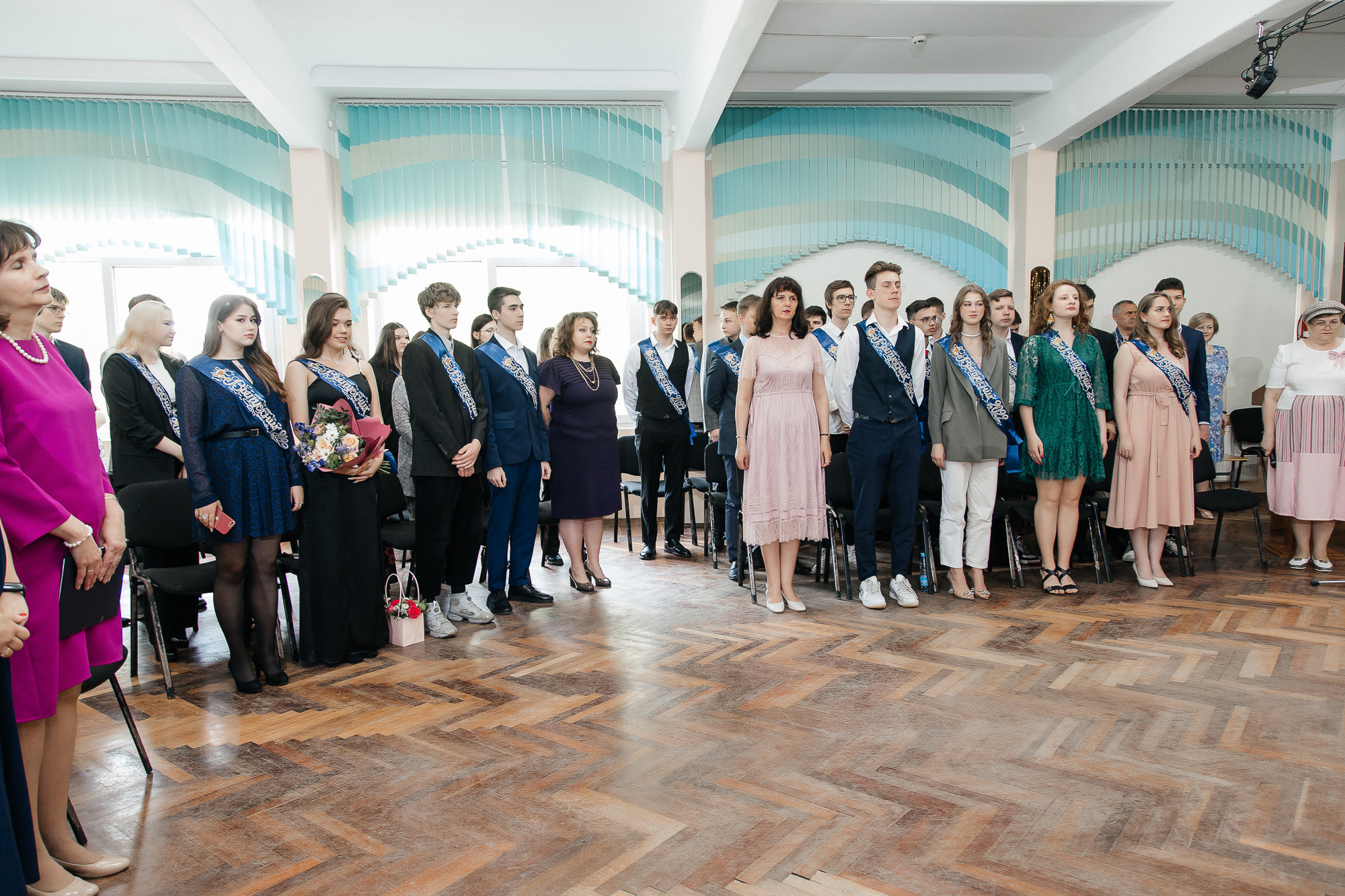 101 лицей — Вручение аттестатов (23 июня 2022). Свадебный и семейный фотограф Крамар Наталья
