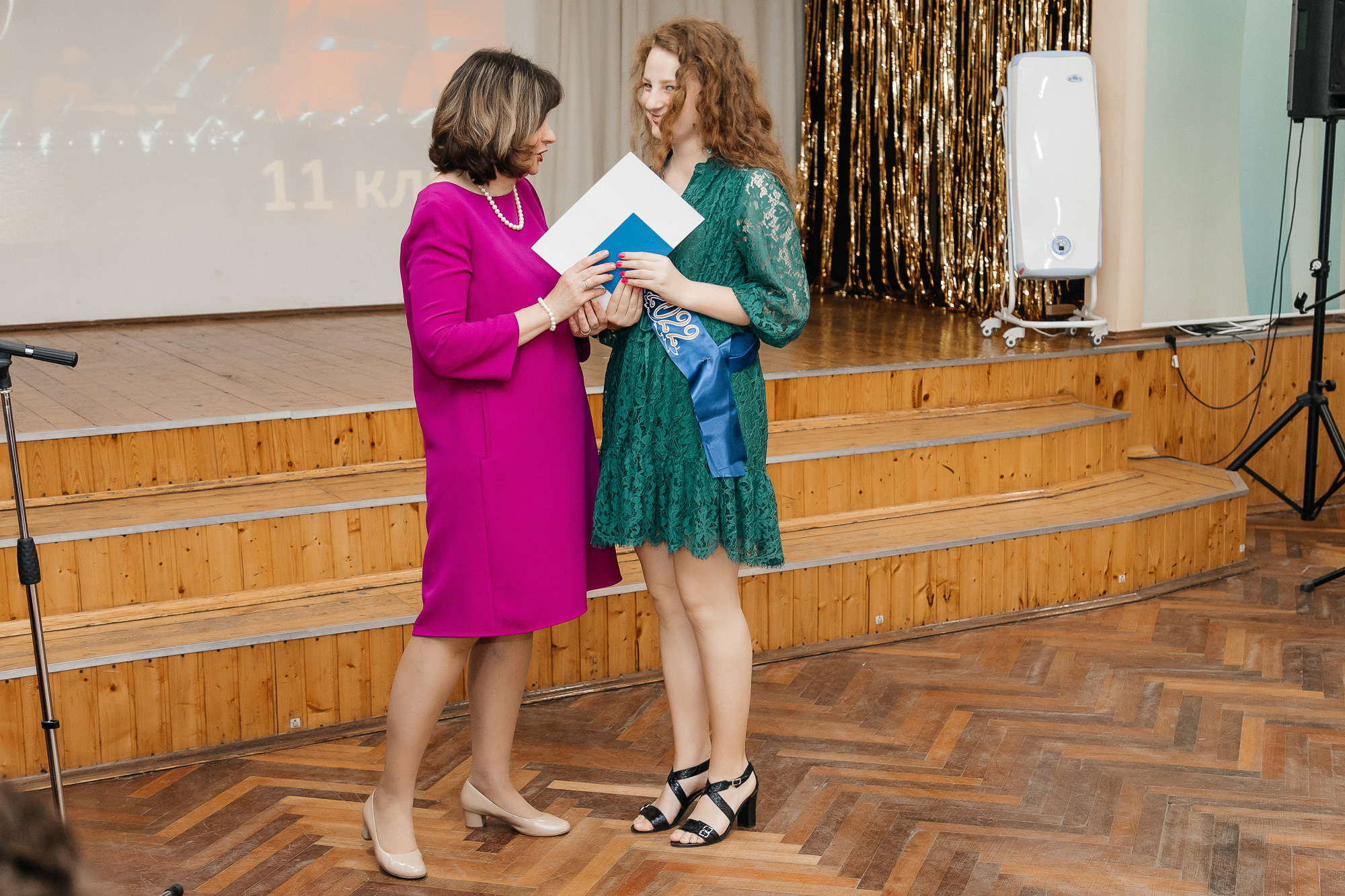 101 лицей — Вручение аттестатов (23 июня 2022). Свадебный и семейный фотограф Крамар Наталья