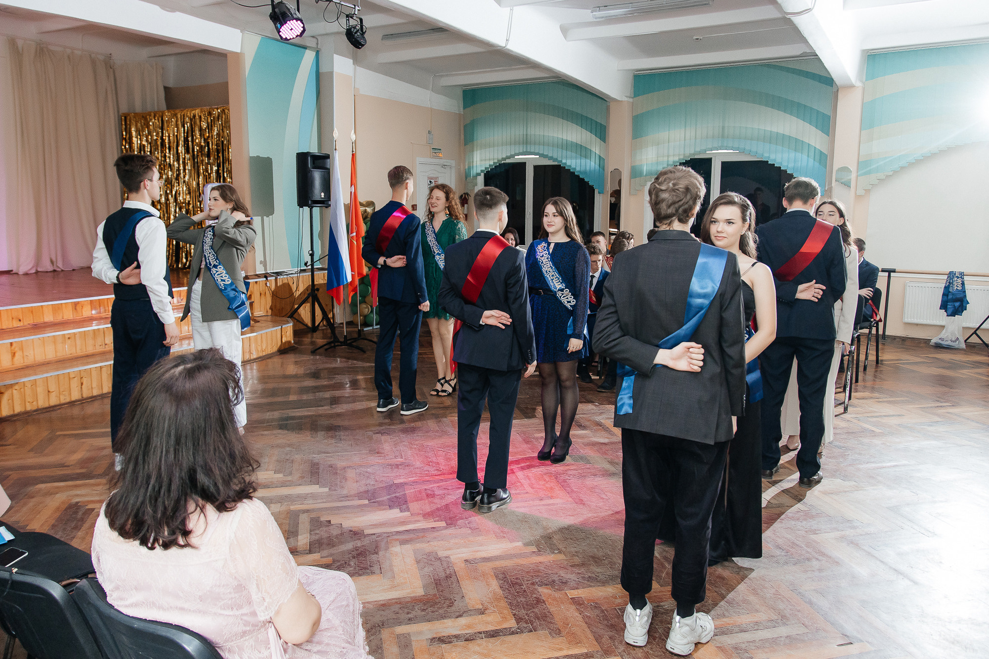 101 лицей — Вручение аттестатов (23 июня 2022). Свадебный и семейный фотограф Крамар Наталья