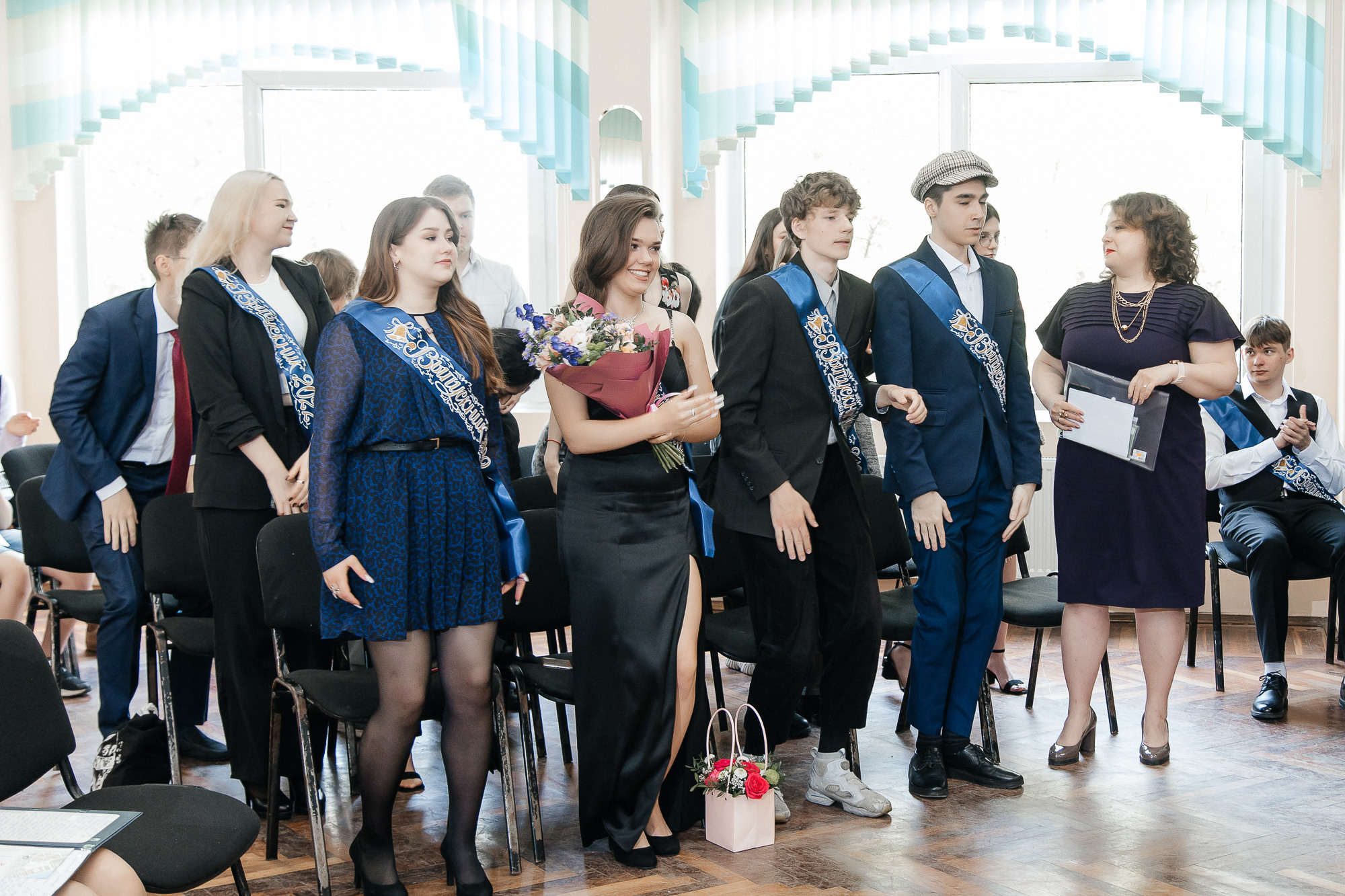 101 лицей — Вручение аттестатов (23 июня 2022). Свадебный и семейный фотограф Крамар Наталья