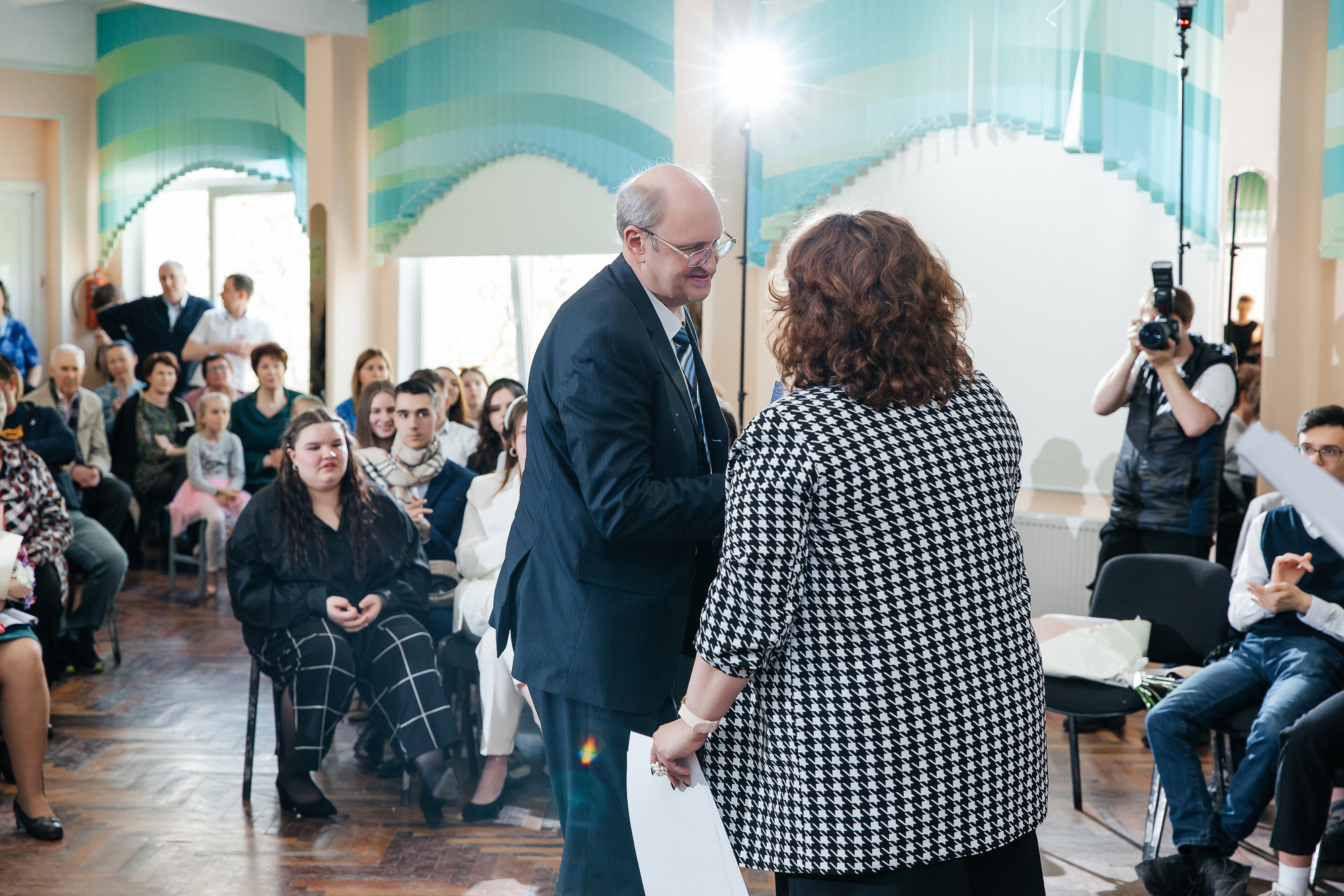 101 лицей — Последний звонок (25 мая 2022). Свадебный и семейный фотограф Крамар Наталья