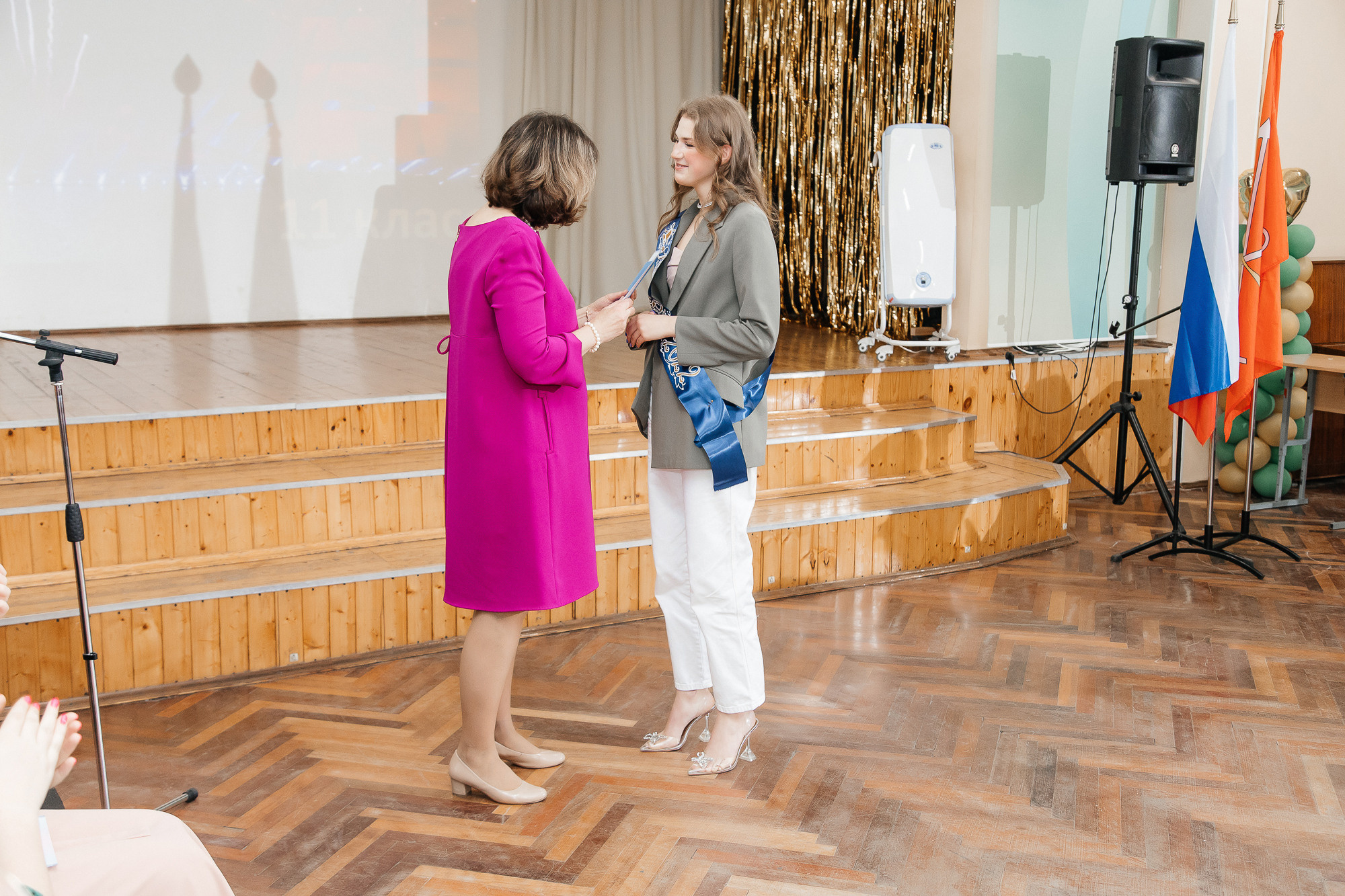 101 лицей — Вручение аттестатов (23 июня 2022). Свадебный и семейный фотограф Крамар Наталья