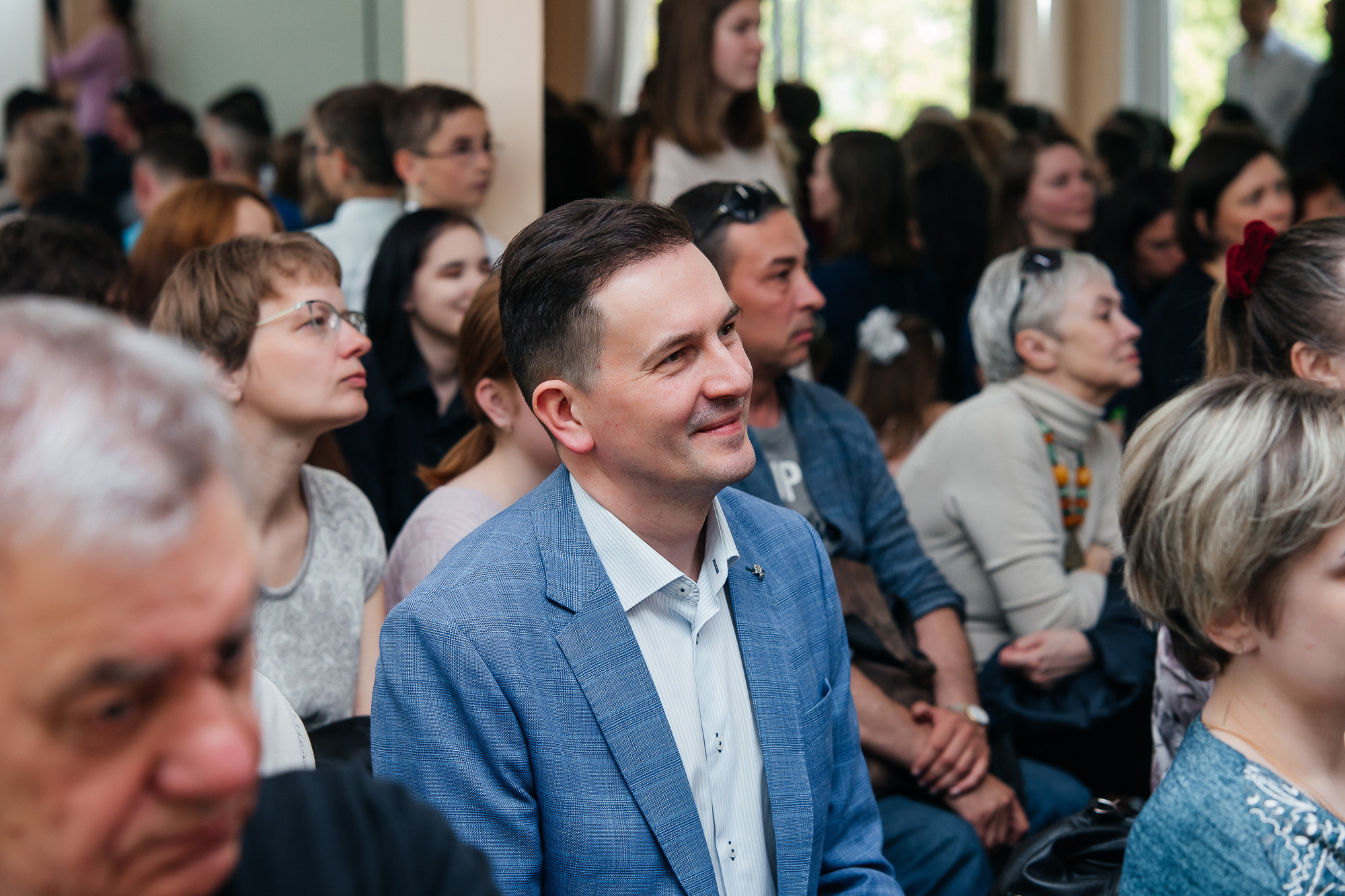101 лицей — Последний звонок (25 мая 2022). Свадебный и семейный фотограф Крамар Наталья