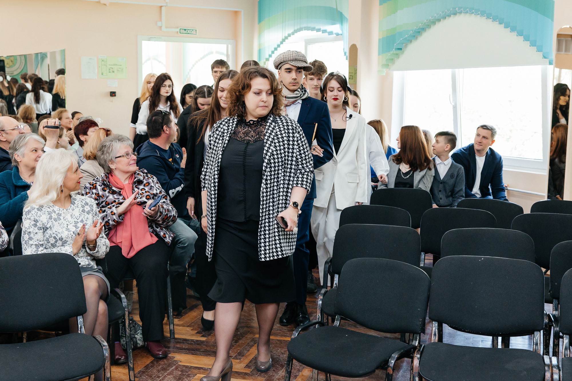 101 лицей — Последний звонок (25 мая 2022). Свадебный и семейный фотограф Крамар Наталья