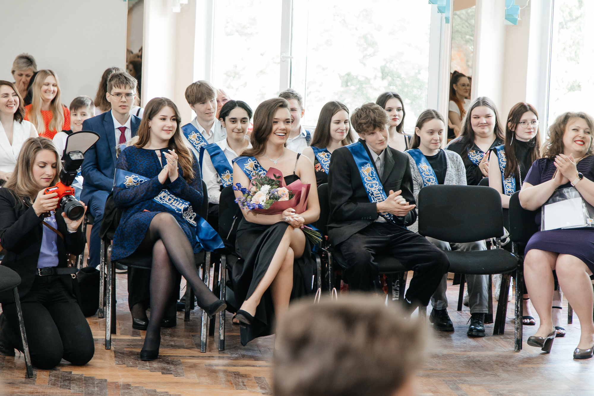 101 лицей — Вручение аттестатов (23 июня 2022). Свадебный и семейный фотограф Крамар Наталья