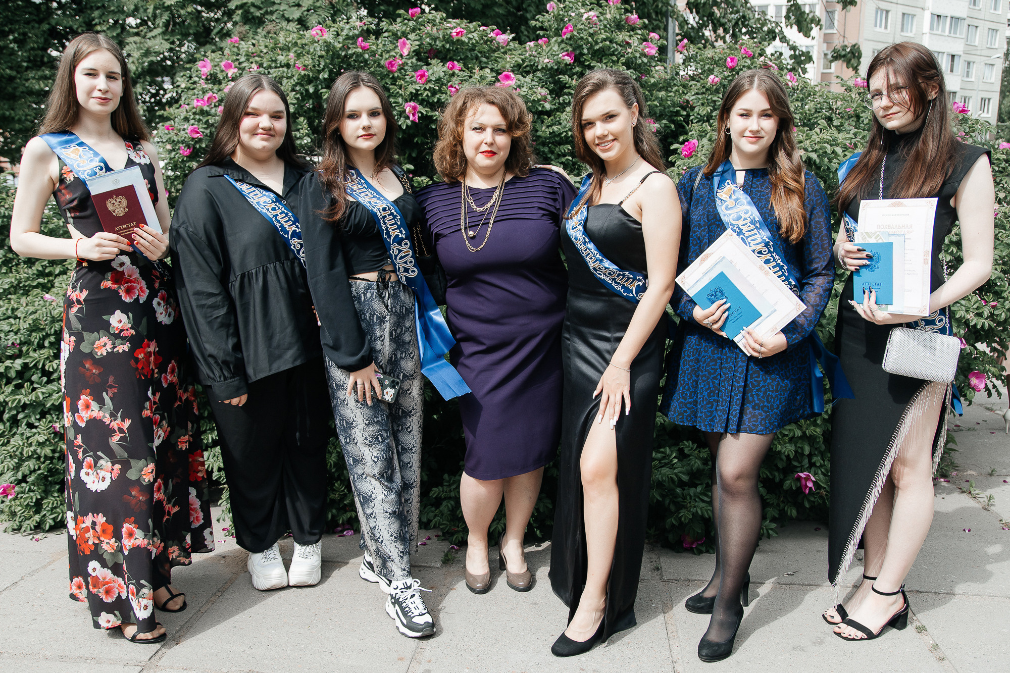 101 лицей — Вручение аттестатов (23 июня 2022). Свадебный и семейный фотограф Крамар Наталья