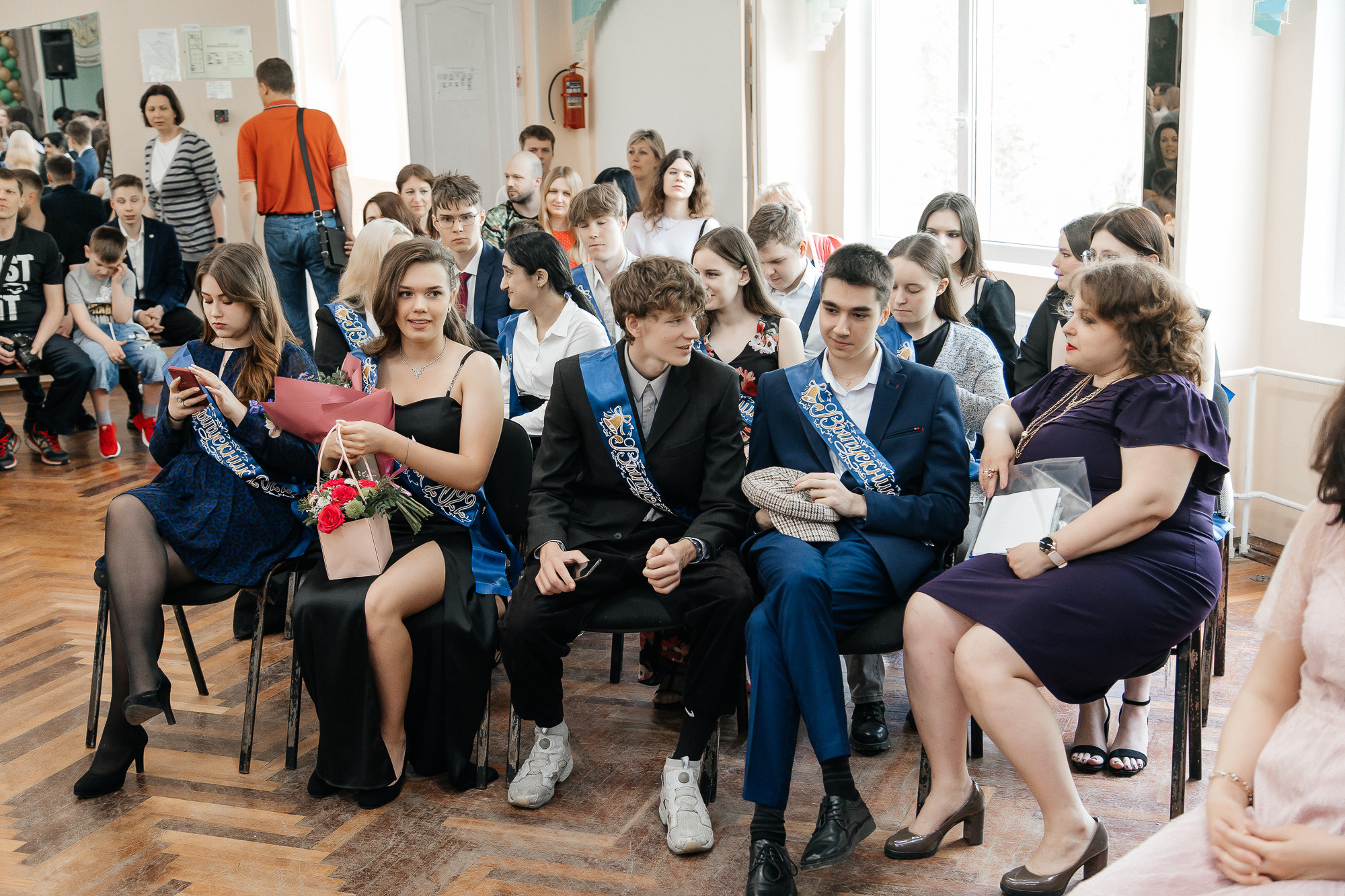 101 лицей — Вручение аттестатов (23 июня 2022). Свадебный и семейный фотограф Крамар Наталья