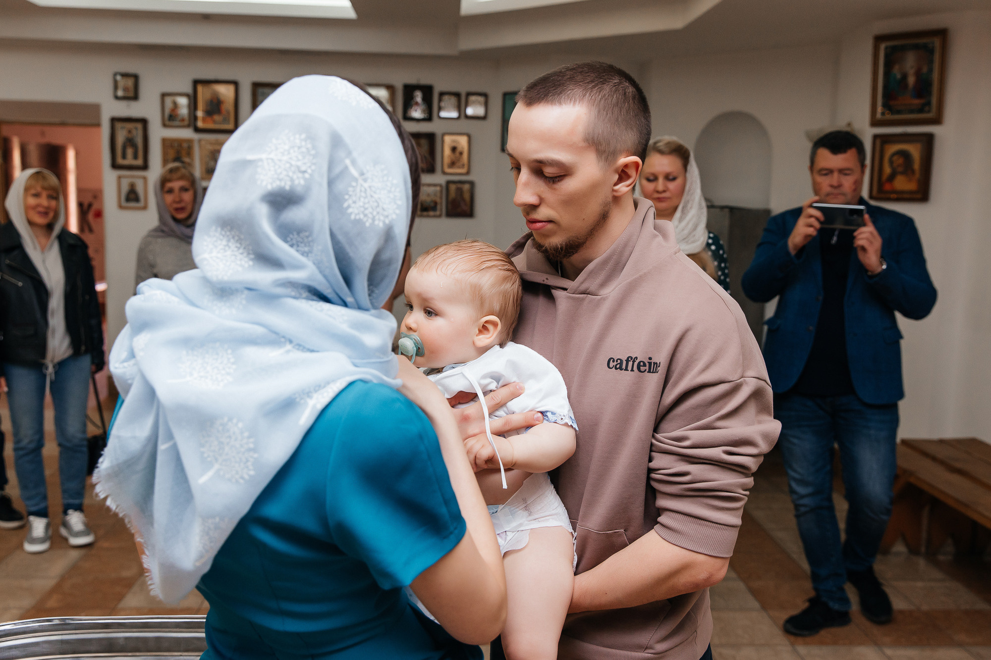 Таинство крещения Максима (21 мая 2022). Свадебный и семейный фотограф Крамар Наталья