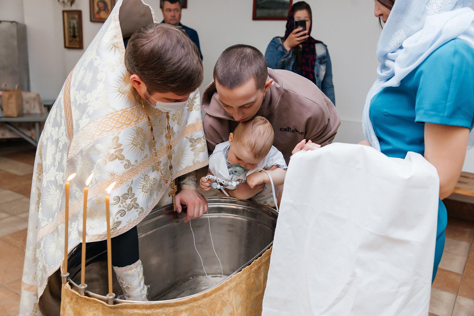 Таинство крещения Максима (21 мая 2022). Свадебный и семейный фотограф Крамар Наталья