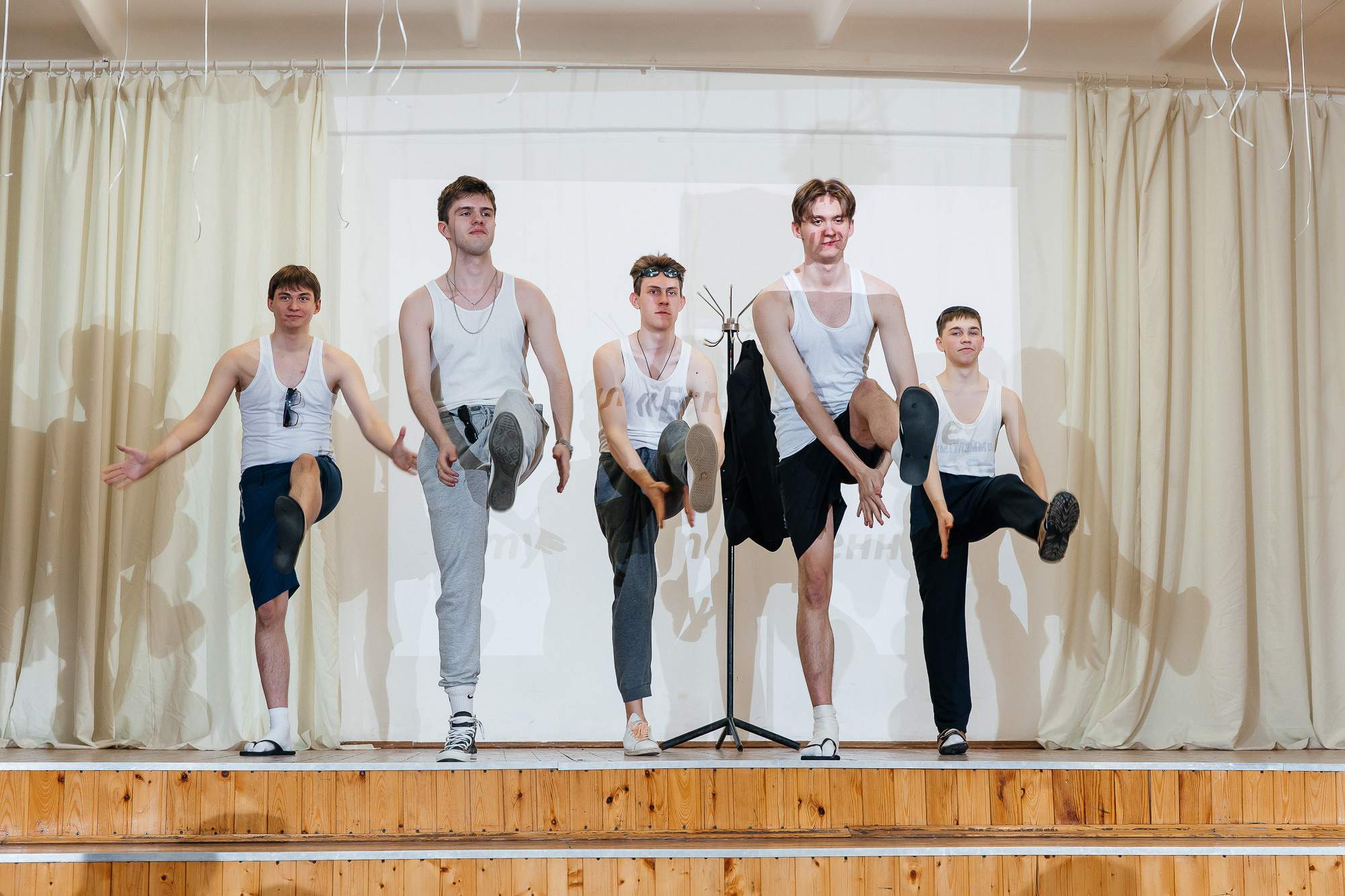 101 лицей — Последний звонок (25 мая 2022). Свадебный и семейный фотограф Крамар Наталья