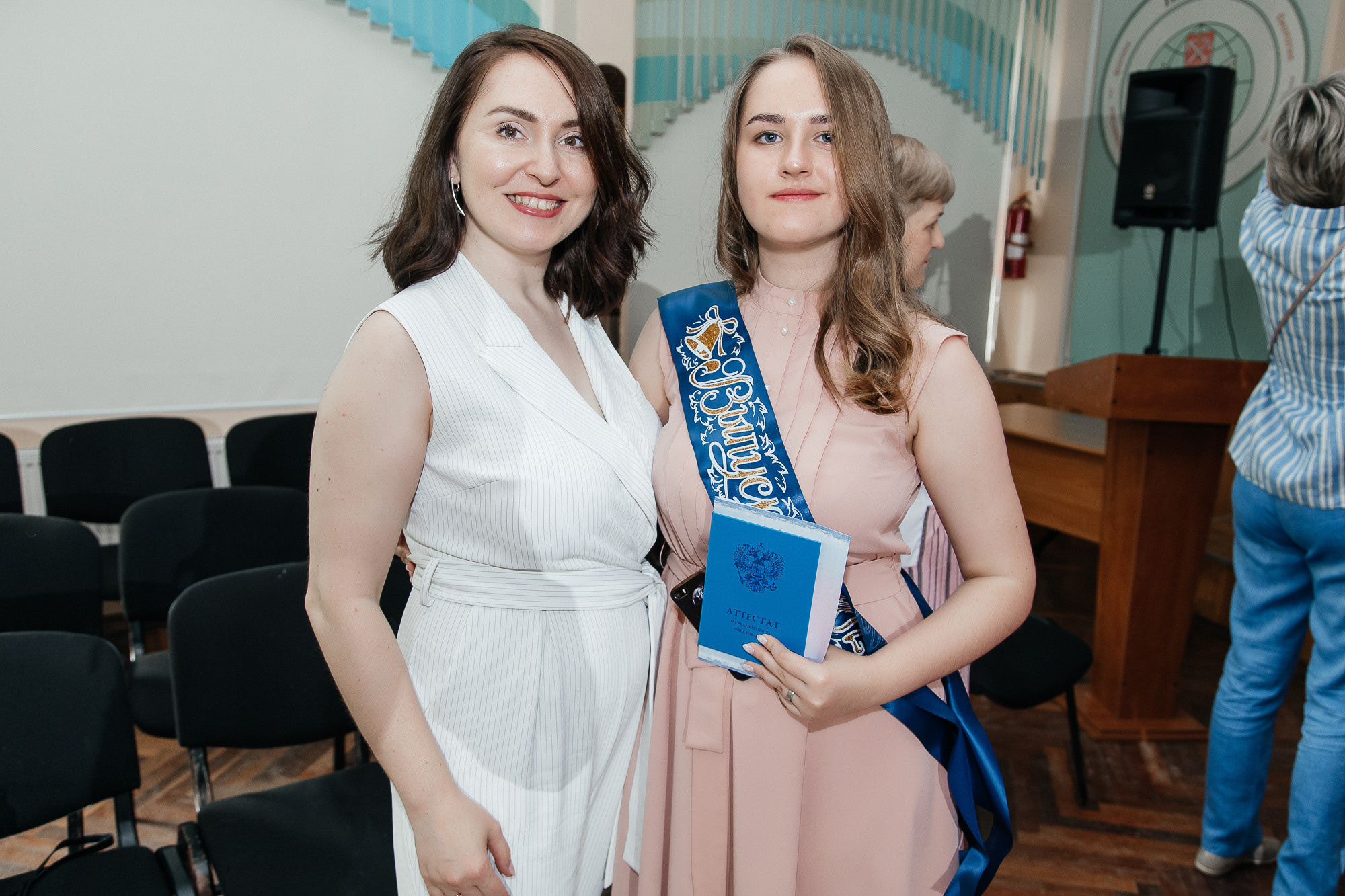 101 лицей — Вручение аттестатов (23 июня 2022). Свадебный и семейный фотограф Крамар Наталья