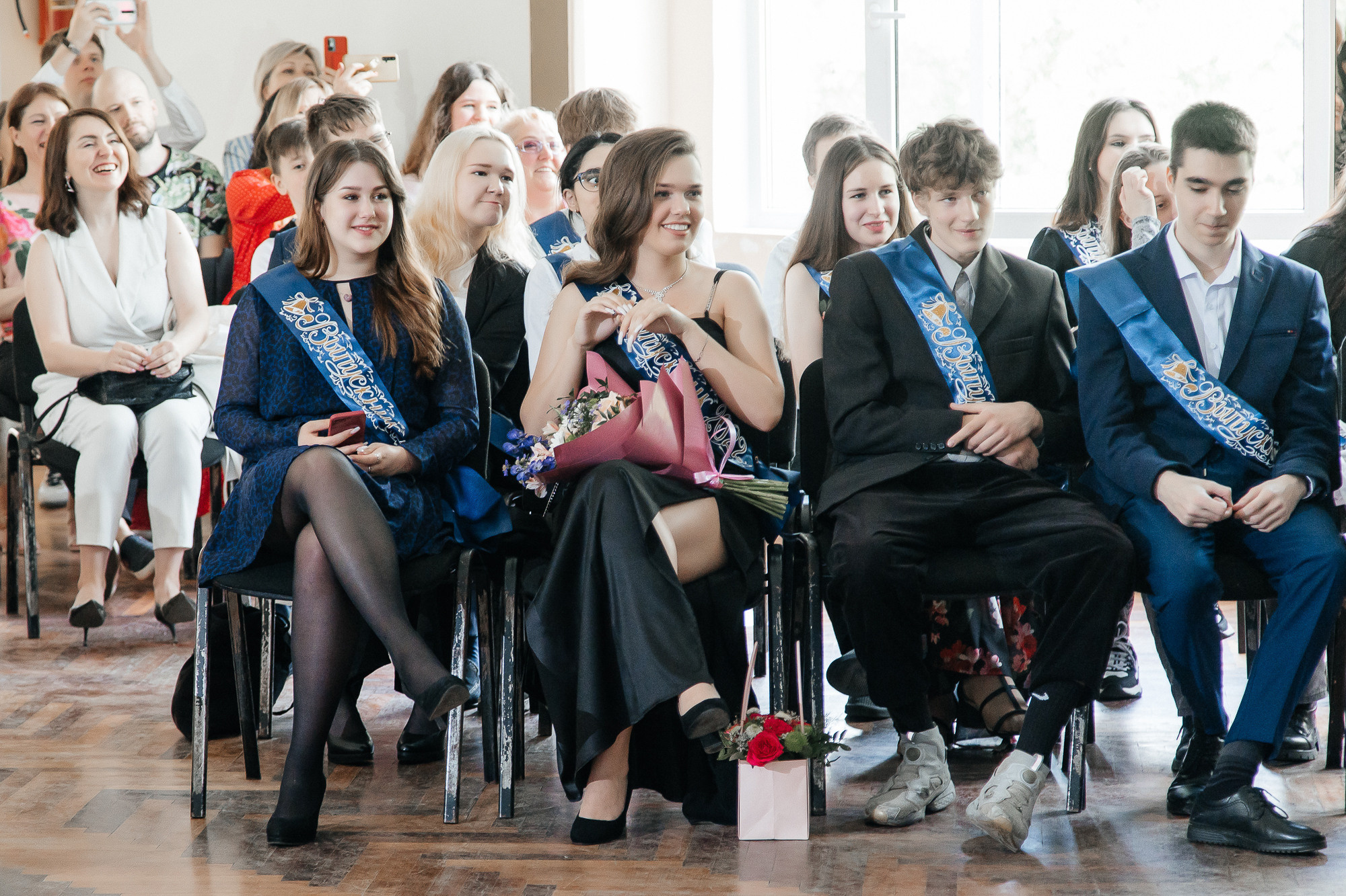 101 лицей — Вручение аттестатов (23 июня 2022). Свадебный и семейный фотограф Крамар Наталья