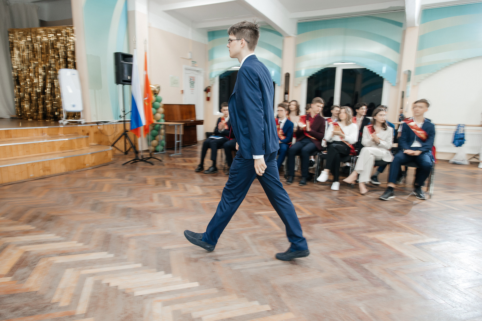 101 лицей — Вручение аттестатов (23 июня 2022). Свадебный и семейный фотограф Крамар Наталья