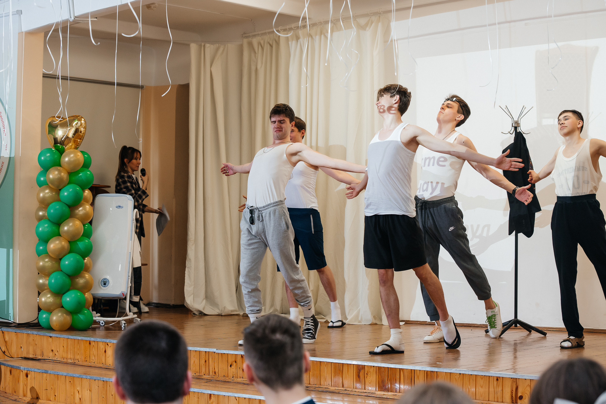 101 лицей — Последний звонок (25 мая 2022). Свадебный и семейный фотограф Крамар Наталья