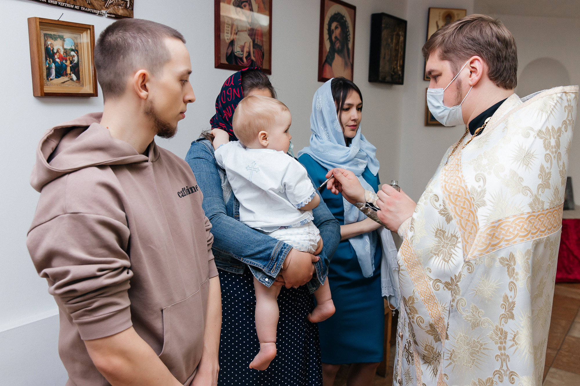 Таинство крещения Максима (21 мая 2022). Свадебный и семейный фотограф Крамар Наталья