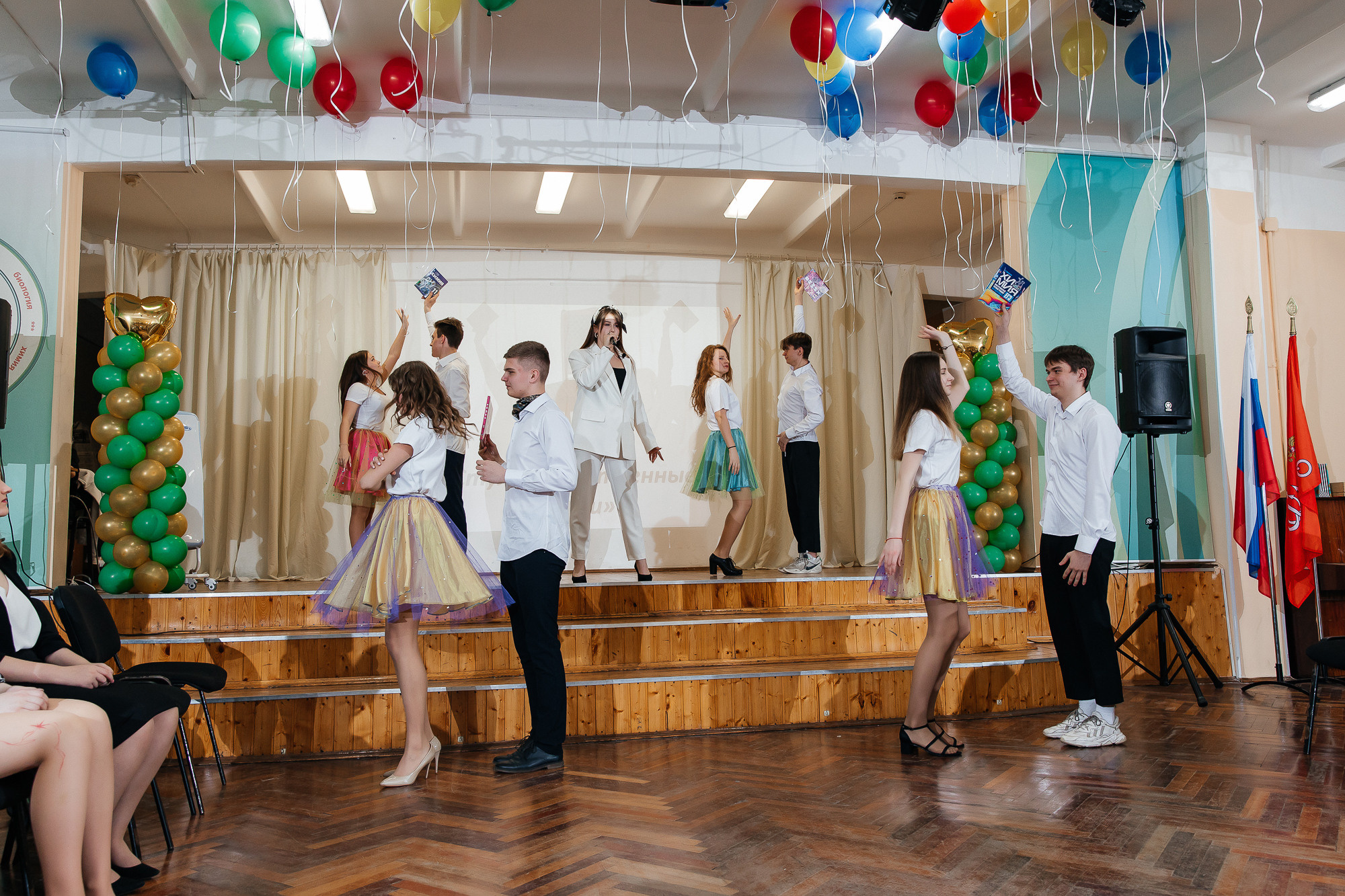 101 лицей — Последний звонок (25 мая 2022). Свадебный и семейный фотограф Крамар Наталья