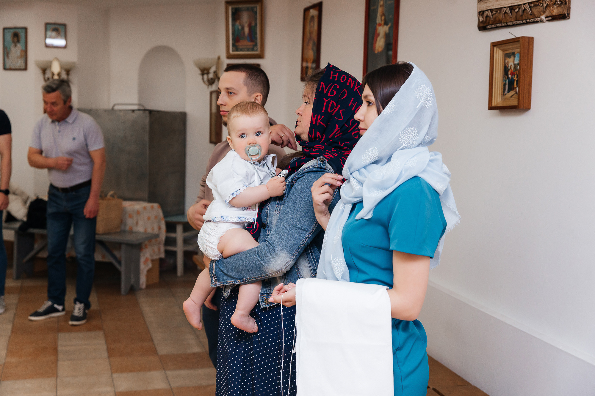Таинство крещения Максима (21 мая 2022). Свадебный и семейный фотограф Крамар Наталья